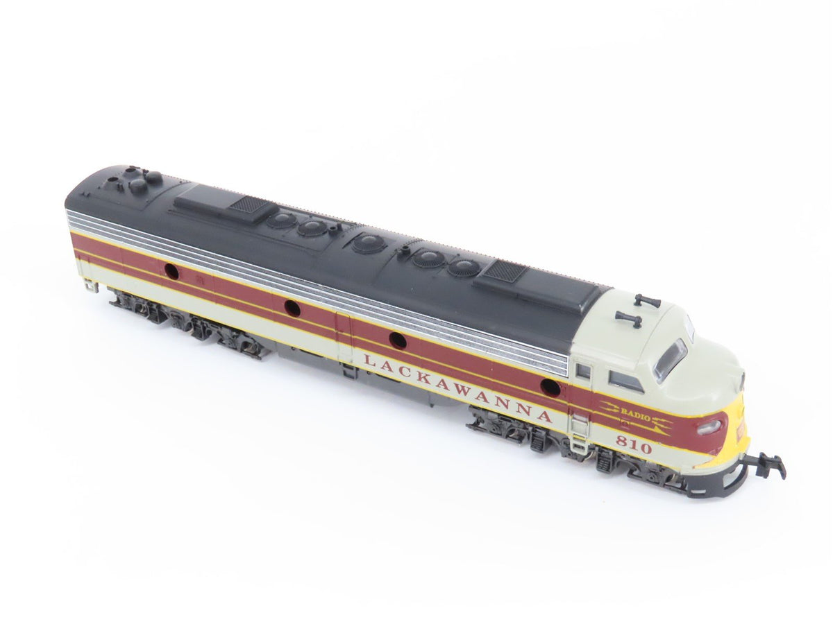 HO Scale IHC 1972 DL&amp;W Lackawanna EMD E8A/A Diesel Locomotive Set #811/810
