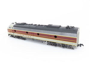 HO Scale IHC 1972 DL&W Lackawanna EMD E8A/A Diesel Locomotive Set #811/810