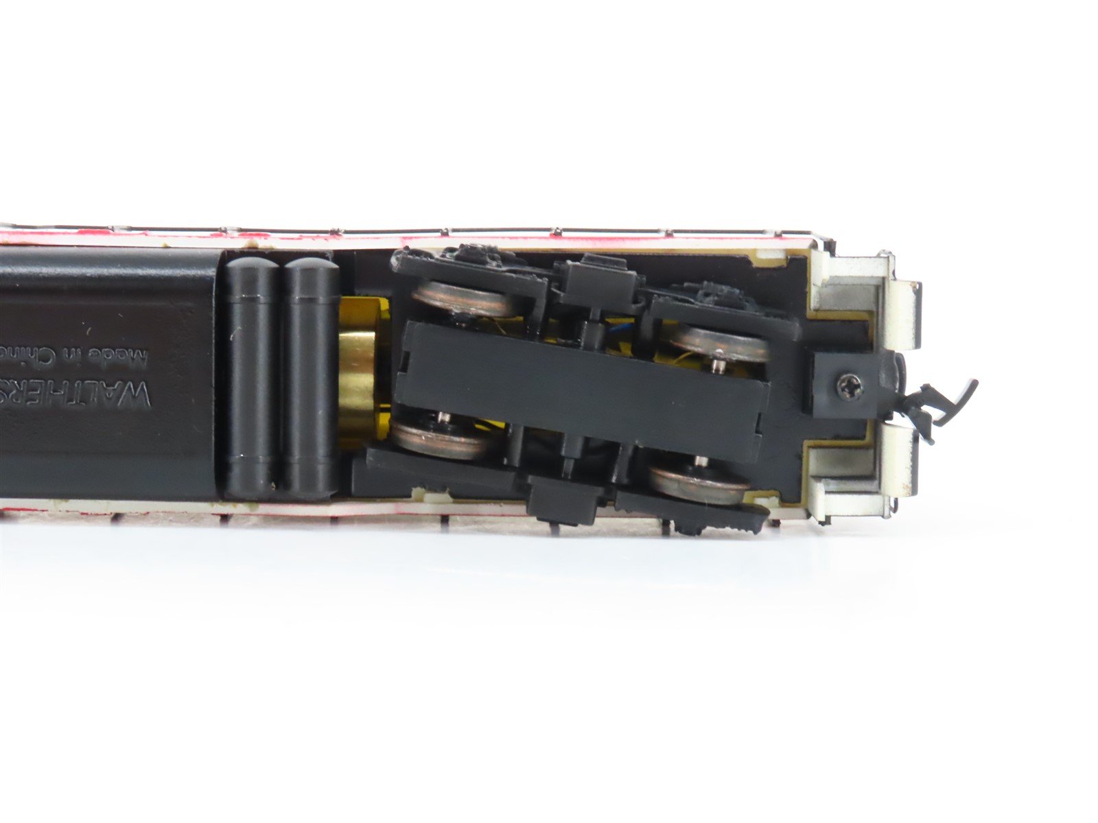 HO Scale Walthers Trainline 931-116 SOO Line Railroad EMD GP9M Diesel #2411