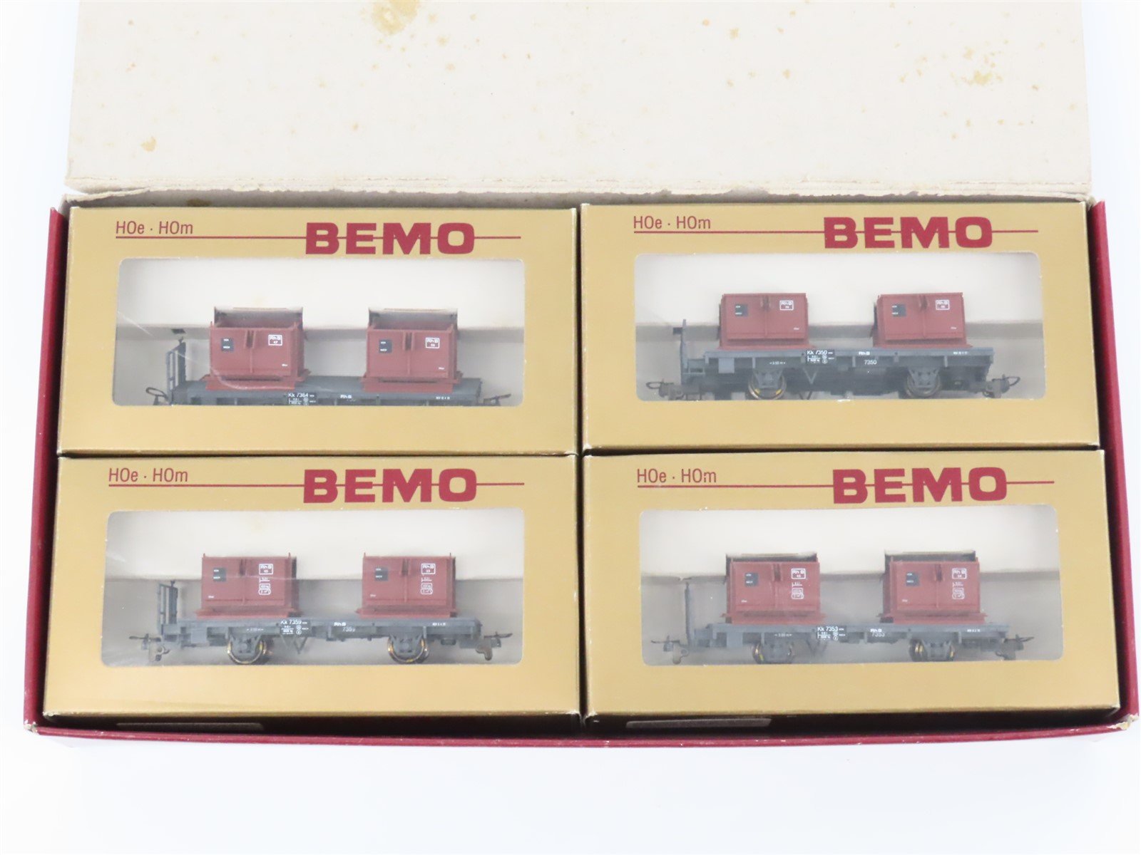HOm Scale BEMO 7450100 RhB Rhaetian Railway Flat Cars w/ Containers 4-Unit Set