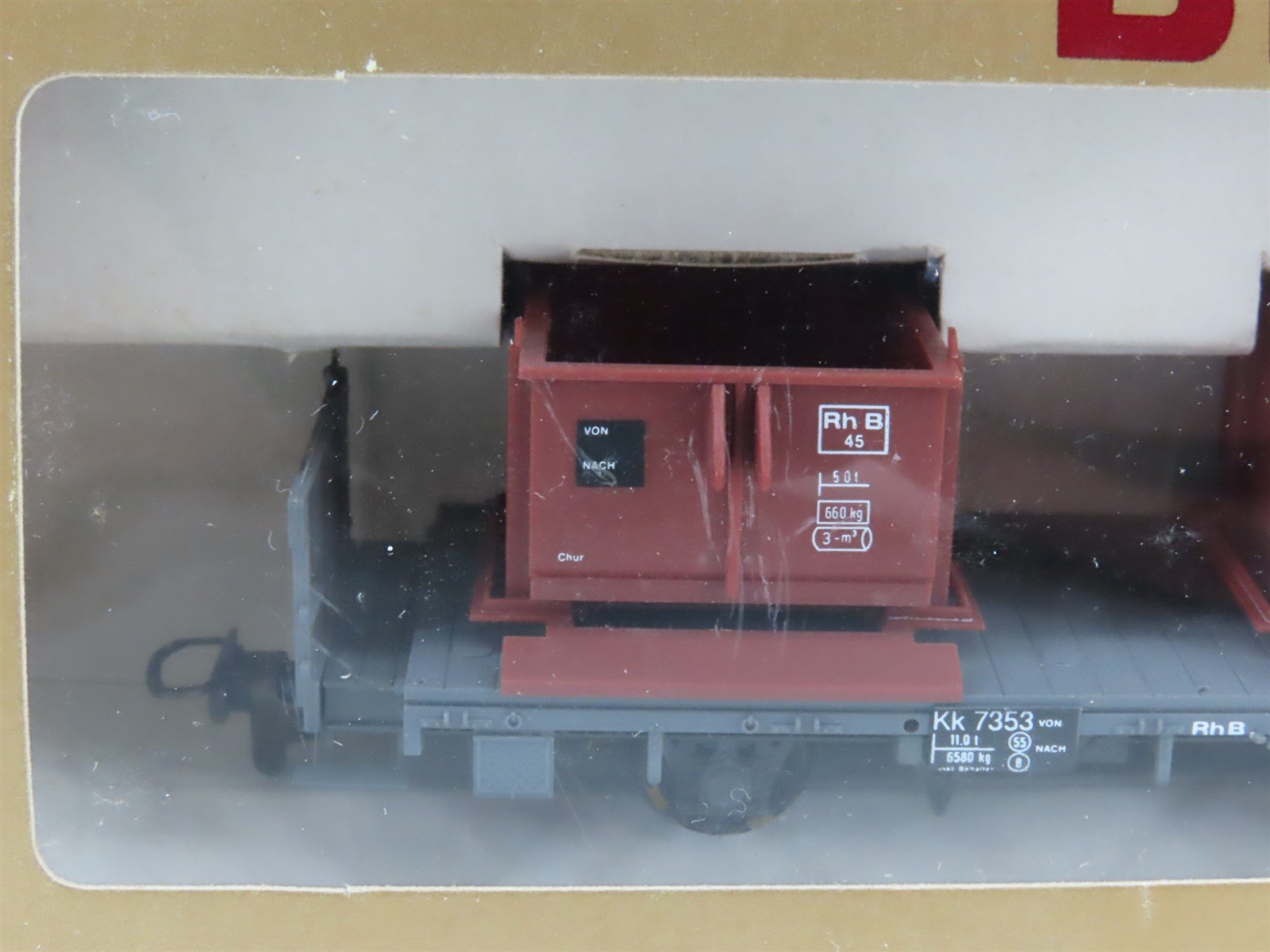 HOm Scale BEMO 7450100 RhB Rhaetian Railway Flat Cars w/ Containers 4-Unit Set