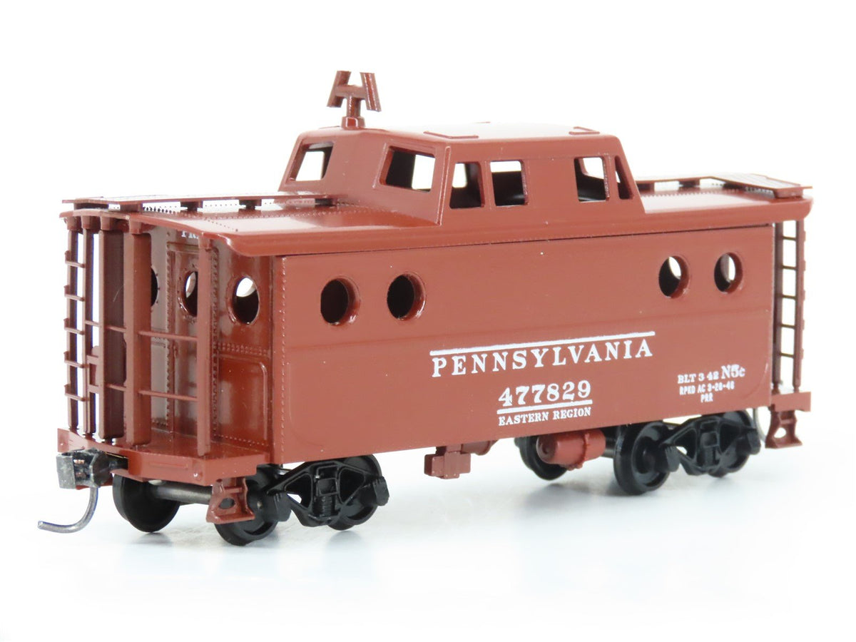 HO Scale Bowser 54001 PRR Pennsylvania N5C Center Cupola Steel Caboose #477829