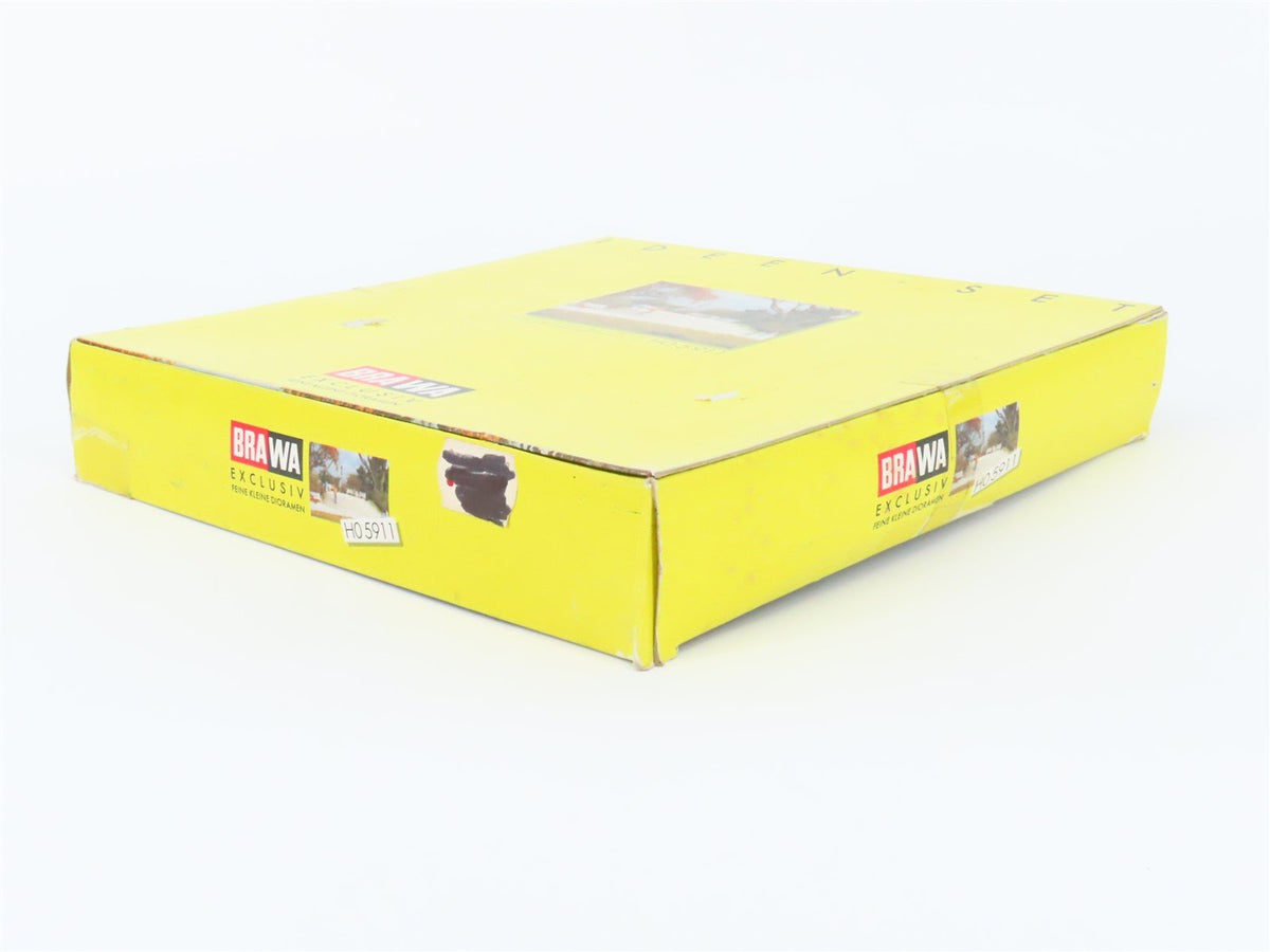 HO 1/87 Scale BRAWA Kit 5911 Park Equipment Scenery Set