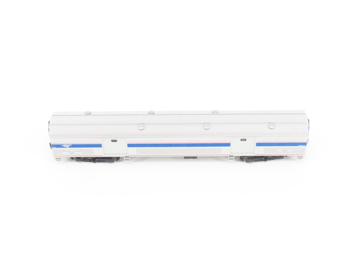 N Scale KATO 156-0953 Amtrak Phase VI Baggage Passenger #1221