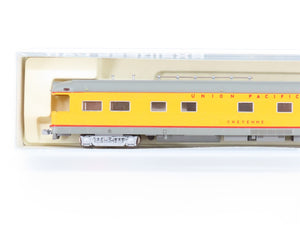 N Scale KATO 156-0813 UP Union Pacific Pacific Business Passenger 