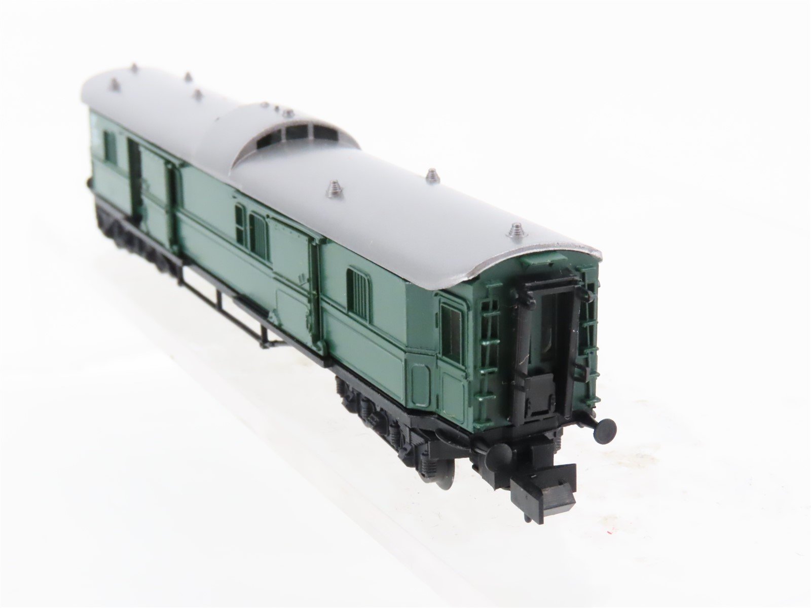 N Scale Arnold Rapido Unlettered German Baggage Passenger Car
