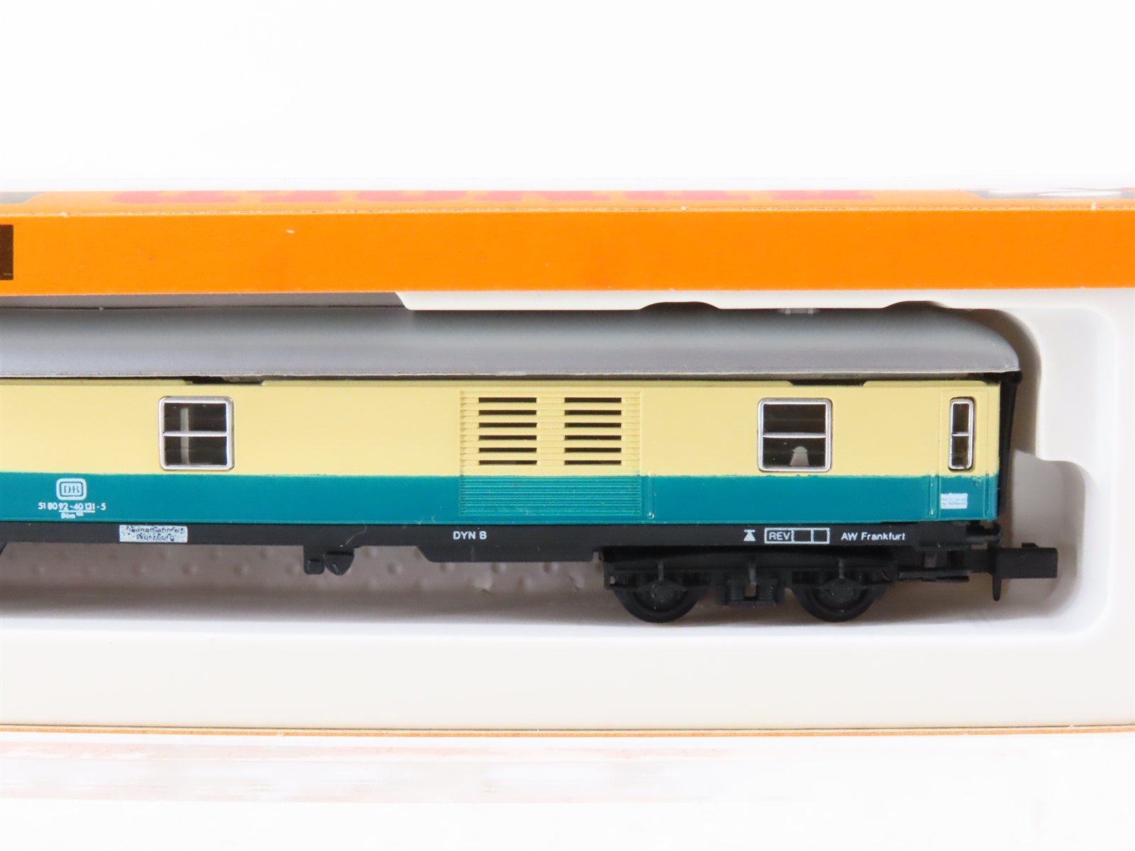 N Scale Arnold 3203 DB Deutsche Bahn Baggage Passenger Car #131-5