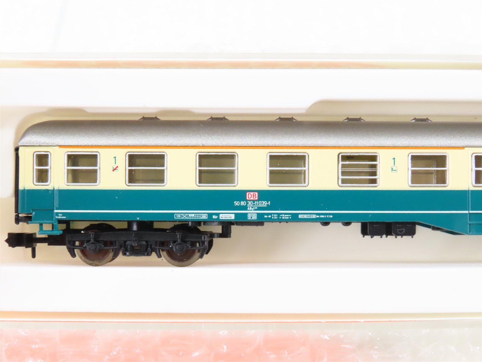 N Scale Arnold 3282K DB-AG Deutsche Bahn 1st/2nd Class Coach Passenger #039-1