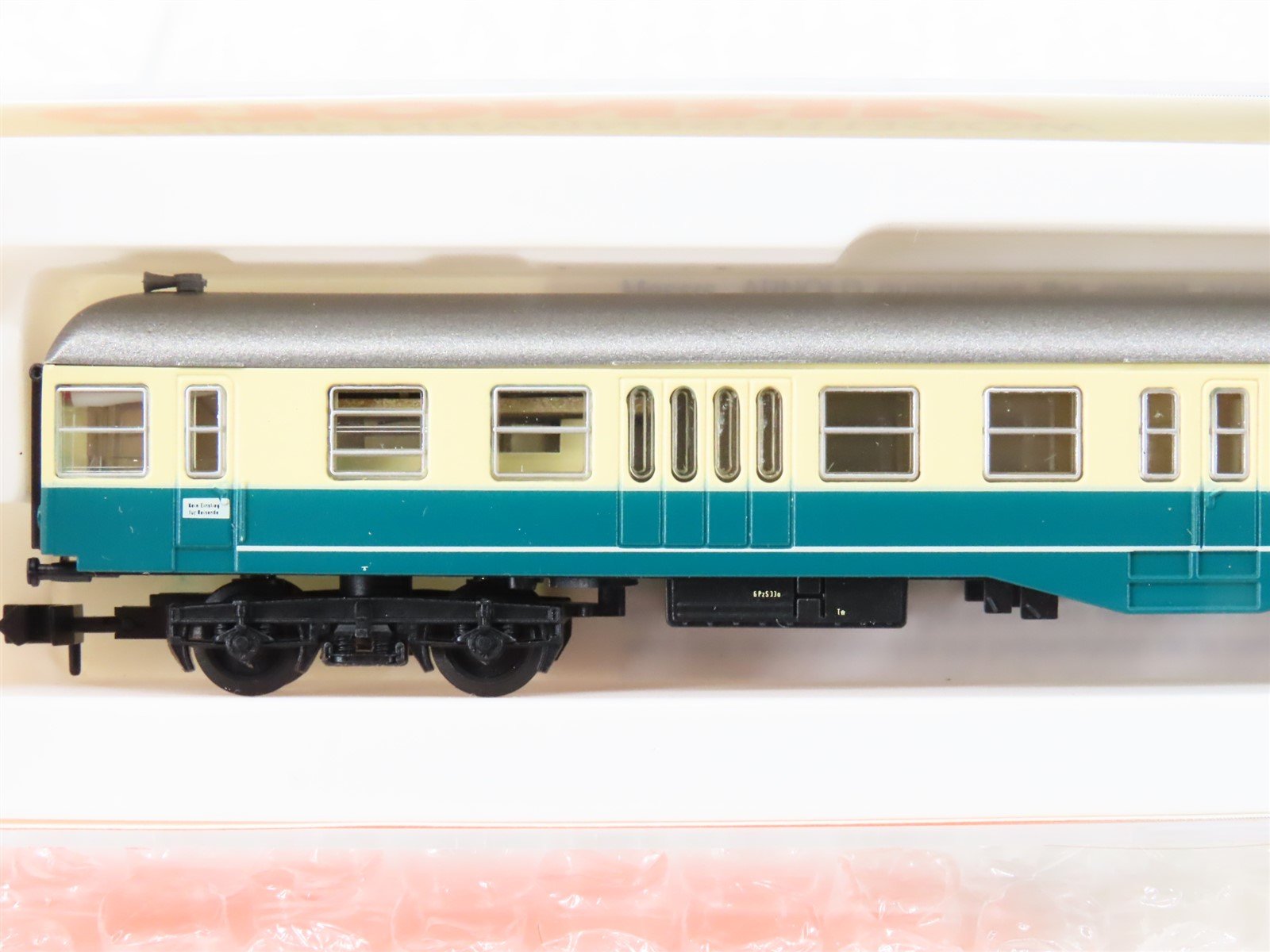 N Scale Arnold 3284K DB-AG Deutsche Bahn 2nd Class Coach Passenger #001-1