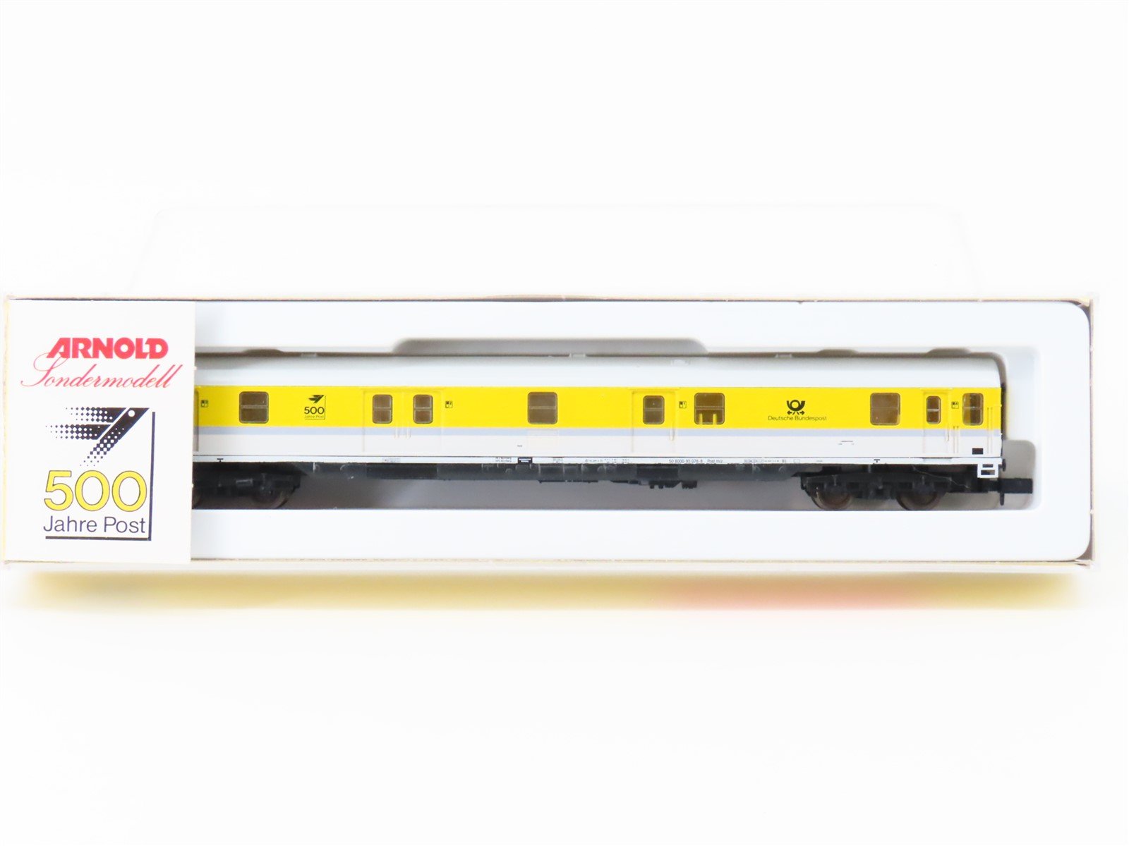 N Scale Arnold 3281 DB Deutsche Bundespost Mail Passenger Car #076-8