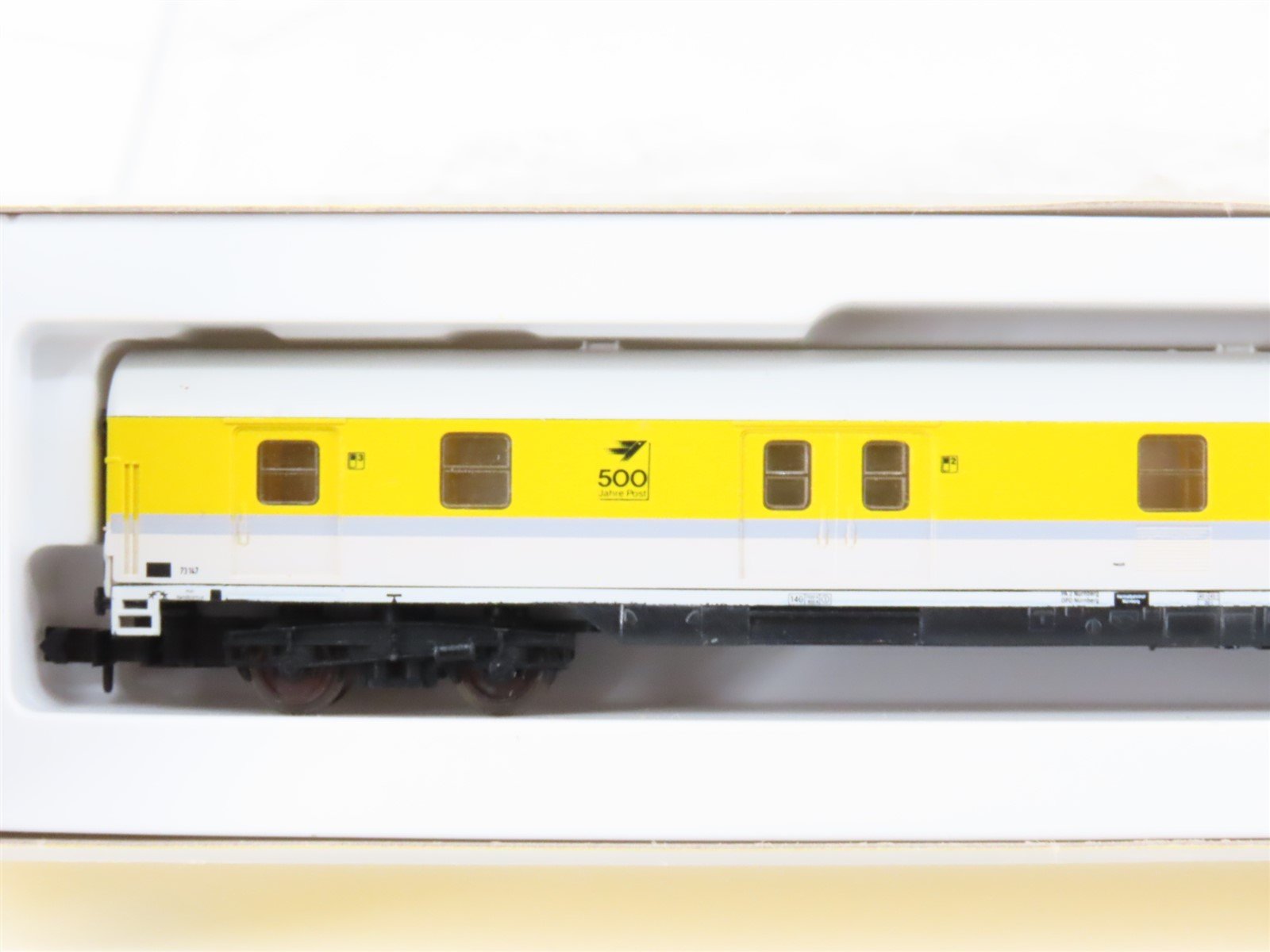 N Scale Arnold 3281 DB Deutsche Bundespost Mail Passenger Car #076-8