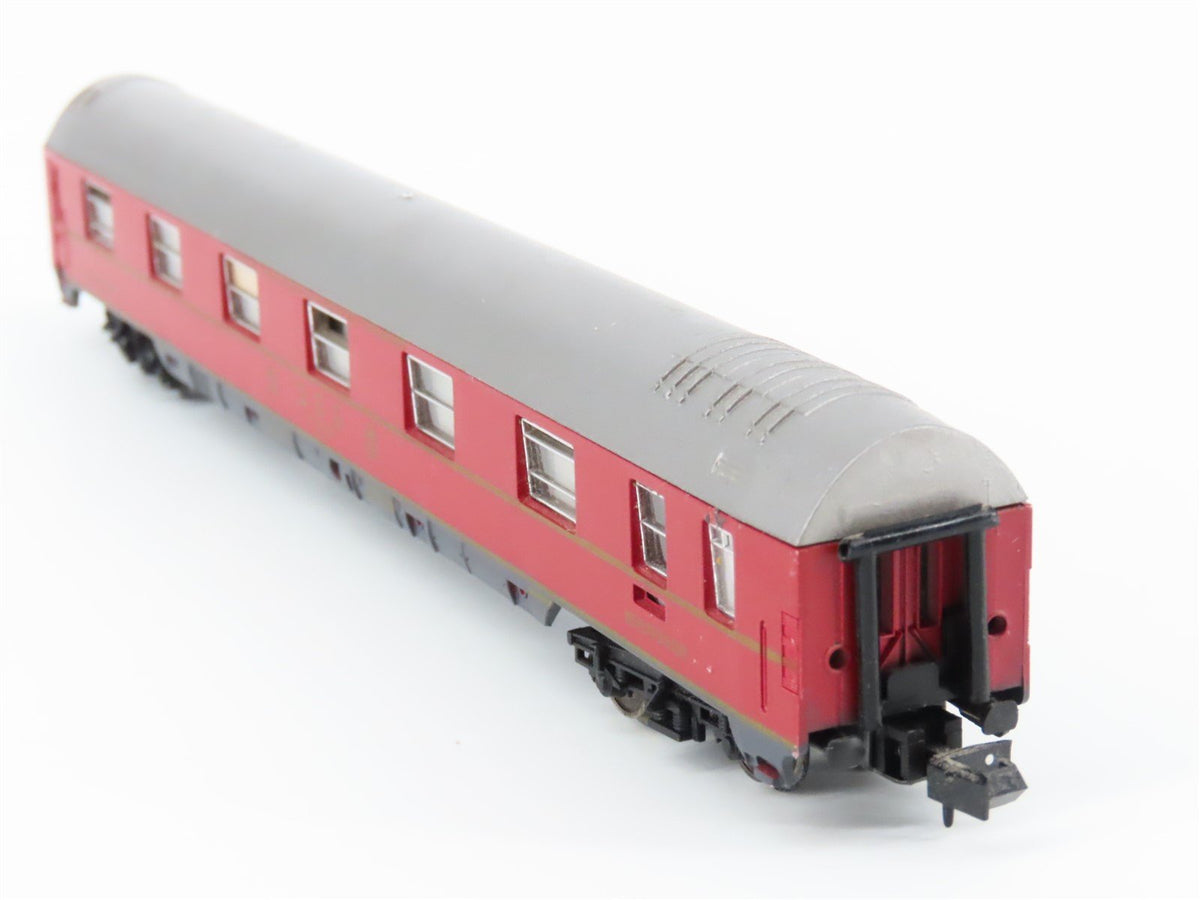 N Scale Arnold DSG Schlafwagen Sleeper Passenger Car #259-9