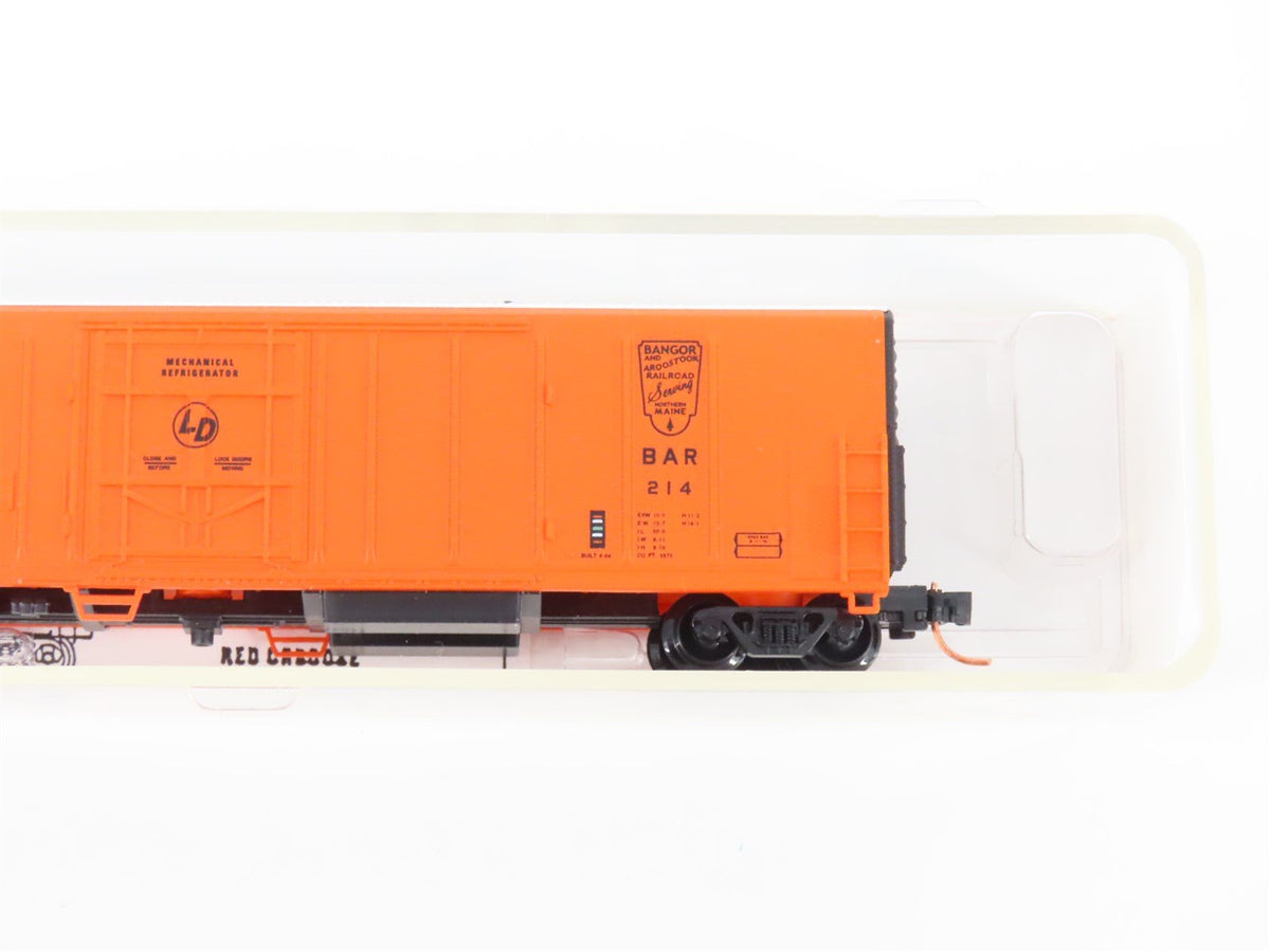 LOT of 2 N Scale Red Caboose BAR Bangor &amp; Aroostook 57&#39; Mechanical Reefer