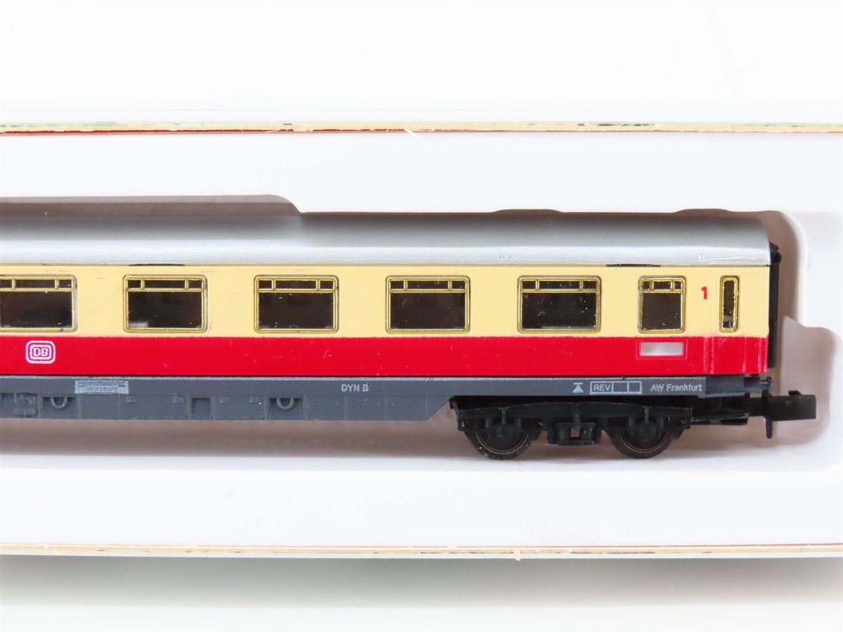 N Scale Arnold 0381 DB Deutsche Bahn 1st Class Corridor Coach Passenger Car