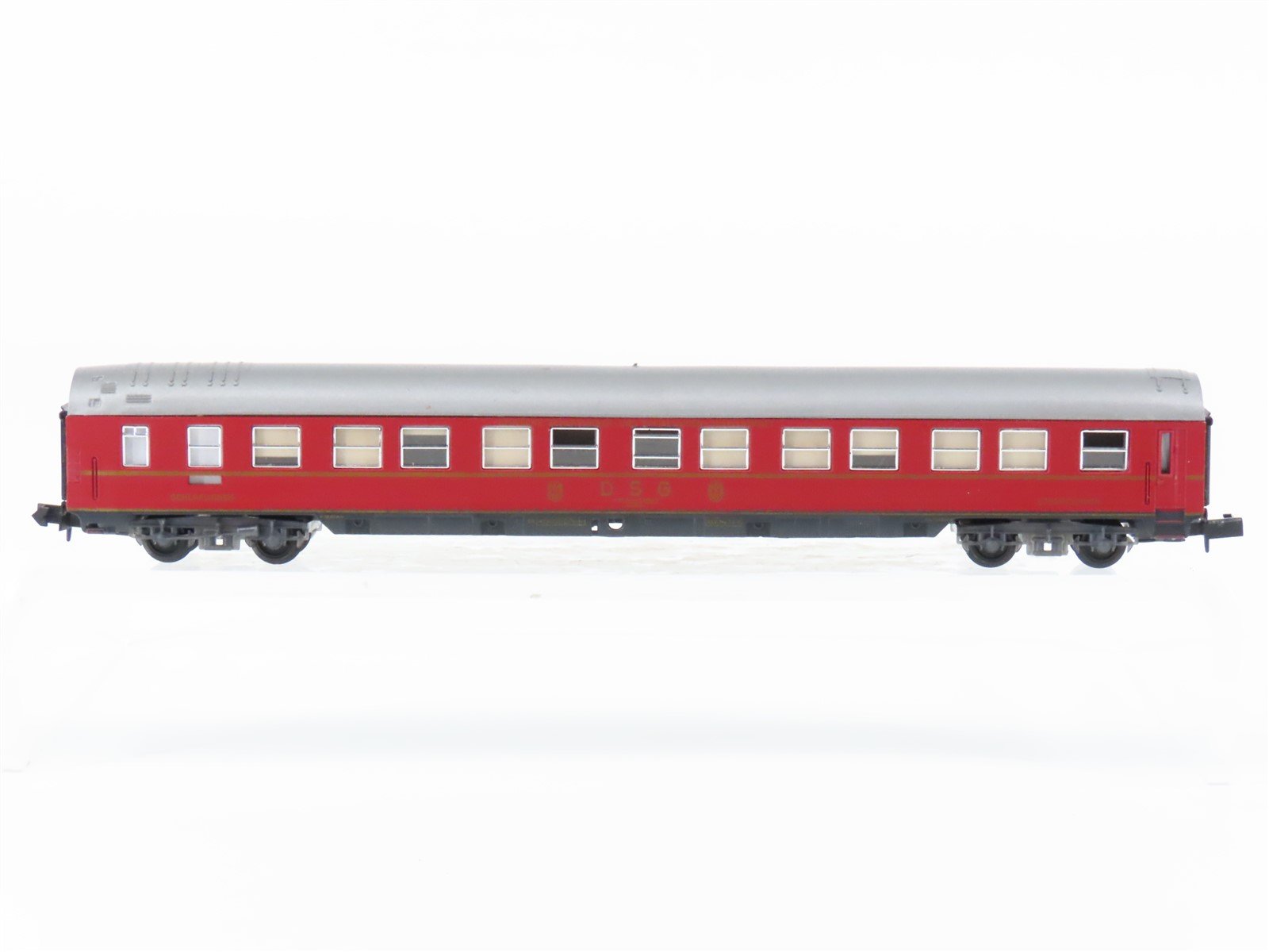N Scale Arnold DSG Schlafwagen Sleeper Passenger Car #259-9