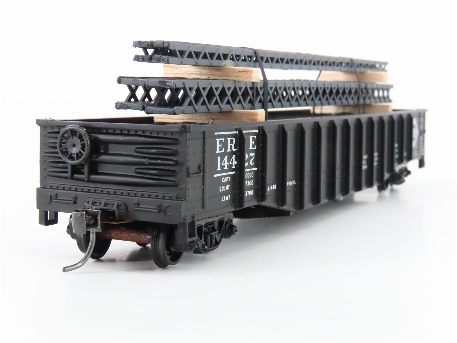 HO Scale Athearn Erie Railway Gondola Car #14427 w/Custom Load