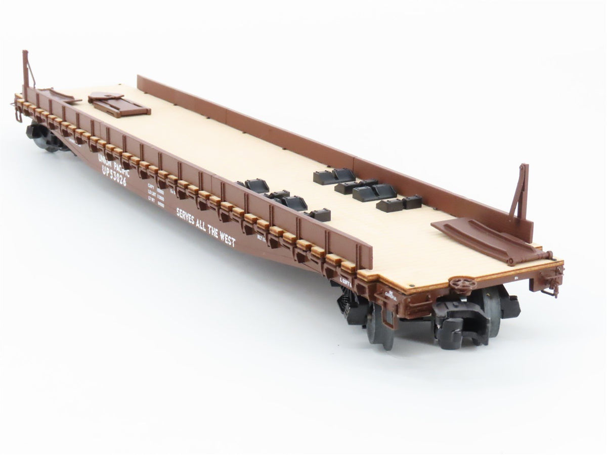 O Gauge 3-Rail Lionel 2226320 UP Union Pacific 50&#39; Flat Car #53026 w/ Fire Truck
