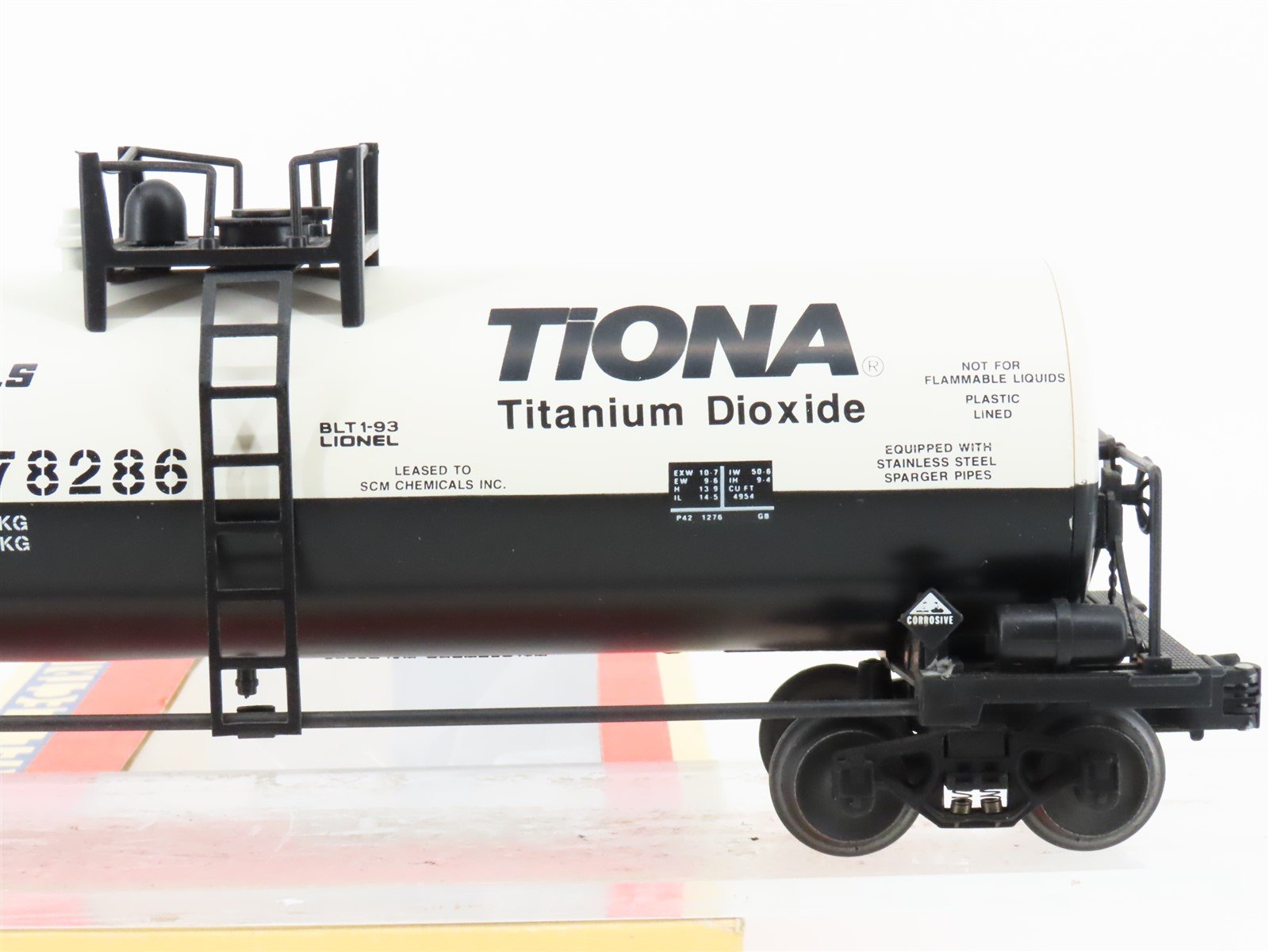 O Gauge 3-Rail Lionel 6-17906 ACFX SCM Chemicals TiONA Unibody Tank Car #6-17906