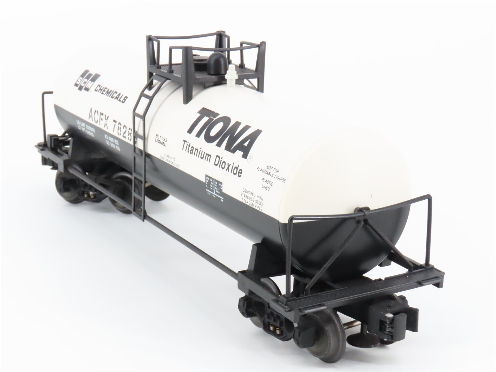 O Gauge 3-Rail Lionel 6-17906 ACFX SCM Chemicals TiONA Unibody Tank Car #6-17906