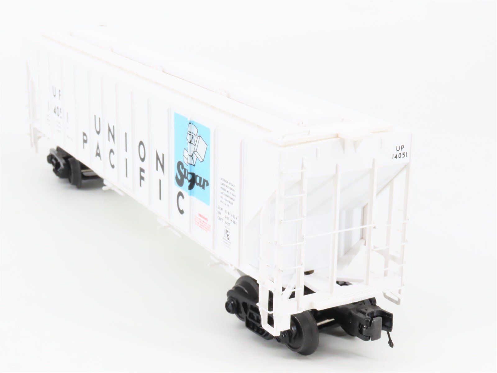 O Gauge 3-Rail MTH 20-97383 UP Sugar 3-Bay High-Side Covered Hoppers 2-Pack