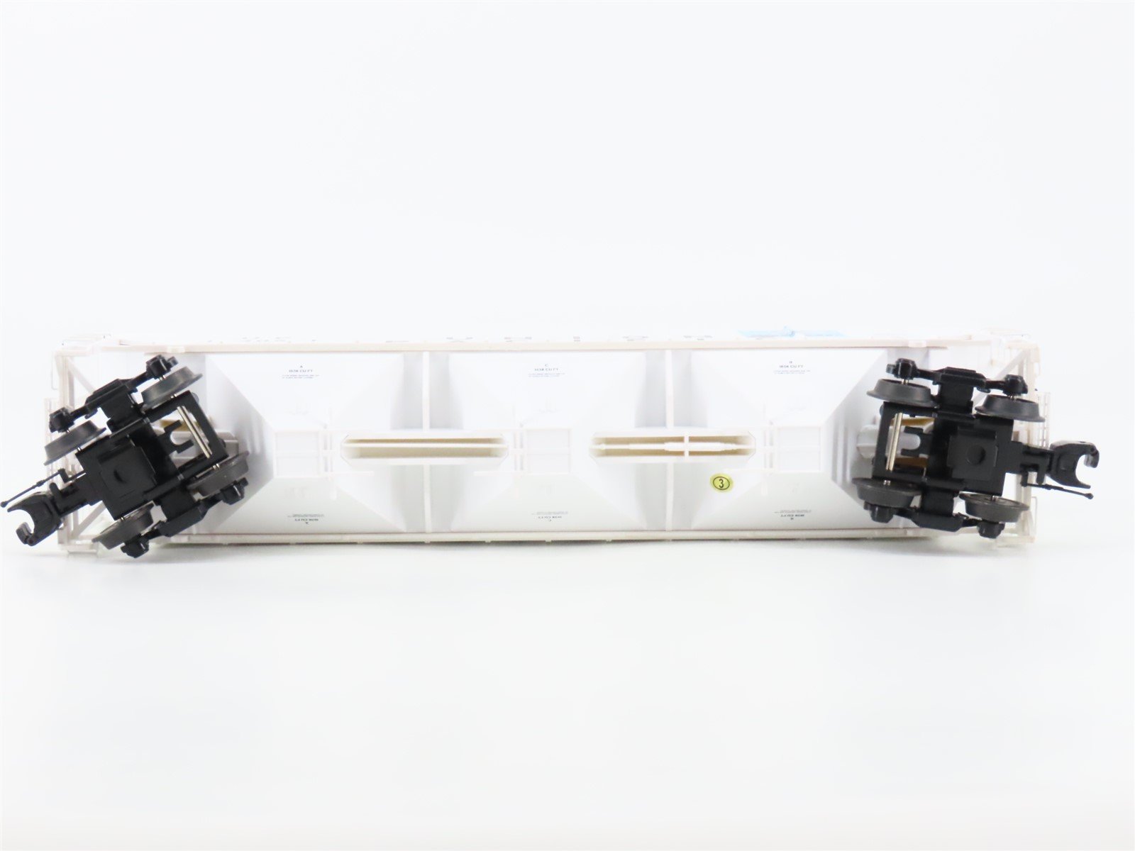 O Gauge 3-Rail MTH 20-97383 UP Sugar 3-Bay High-Side Covered Hoppers 2-Pack