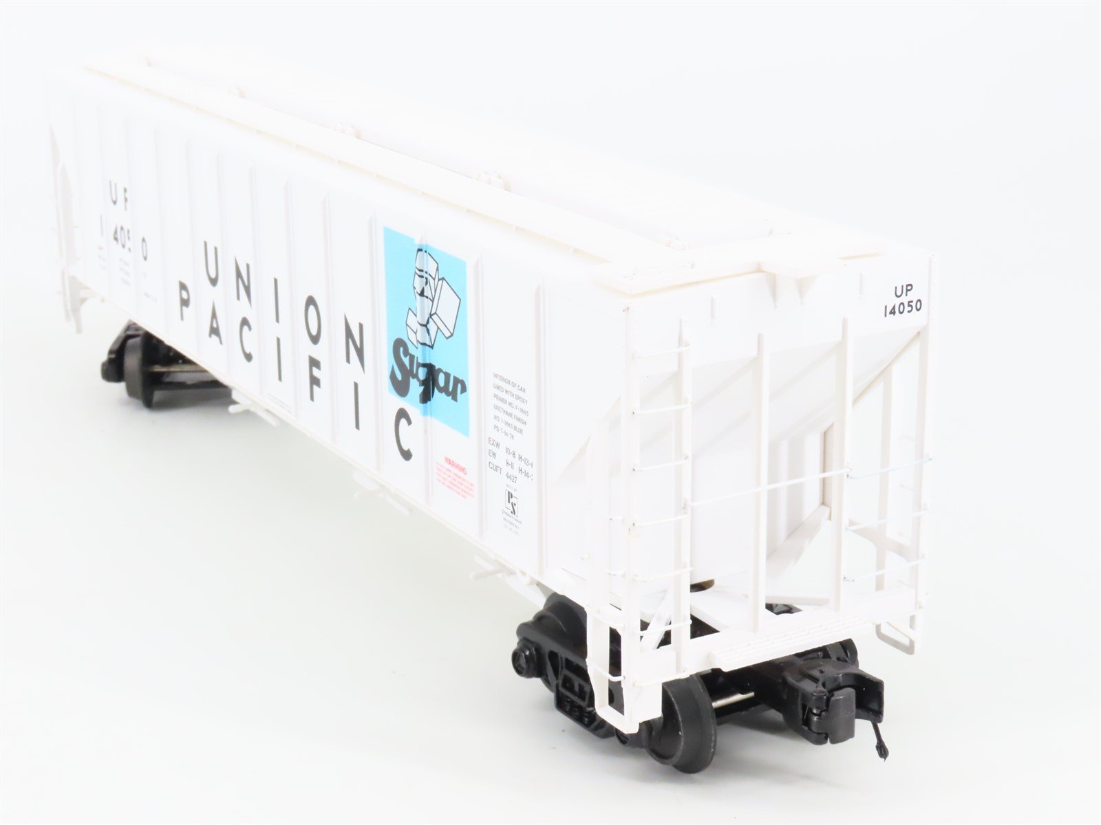 O Gauge 3-Rail MTH 20-97383 UP Sugar 3-Bay High-Side Covered Hoppers 2-Pack
