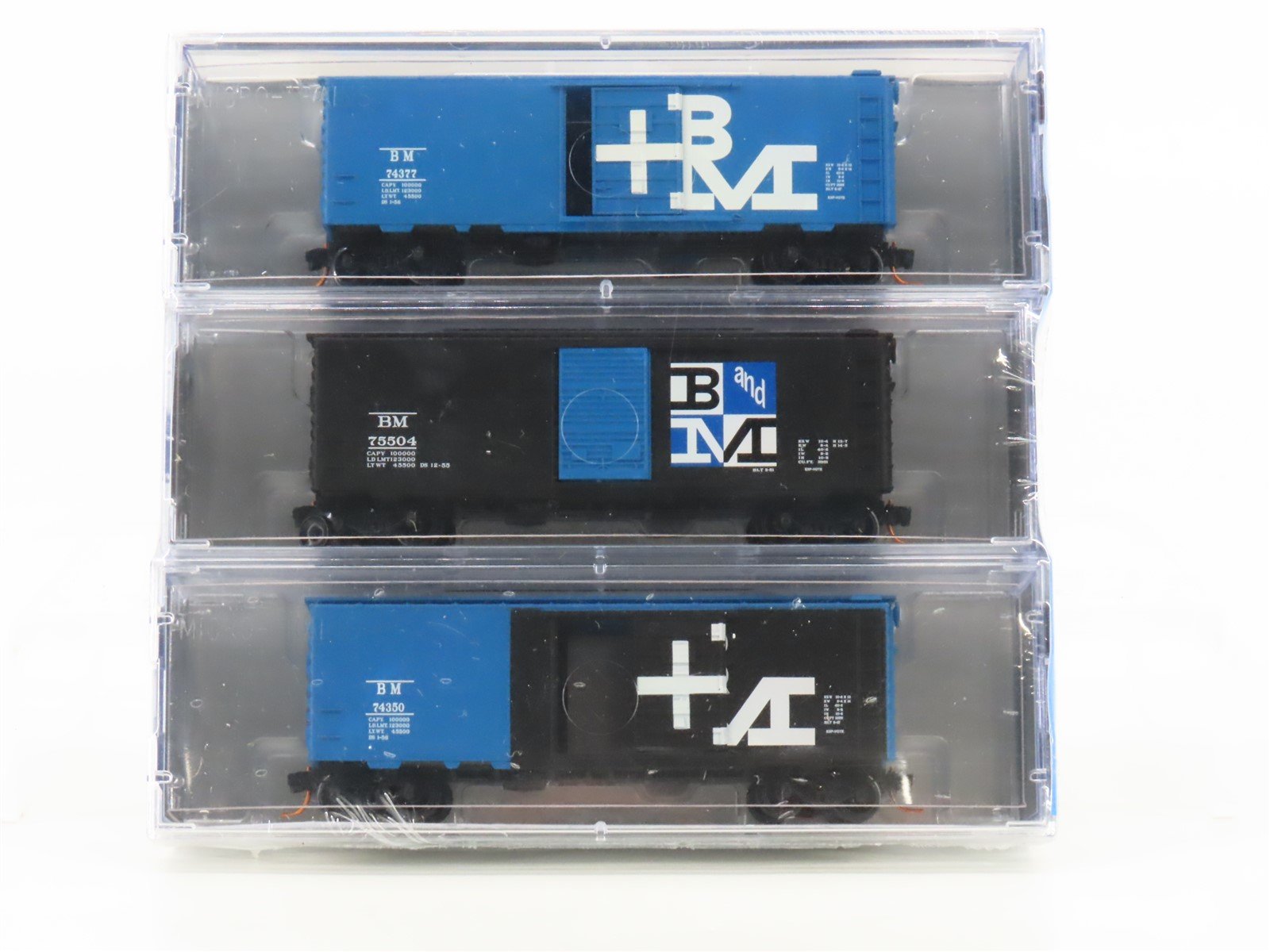 N Scale Micro-Trains NSC 07-57 B&M Boston & Maine 40' Boxcar 3-Pack SEALED