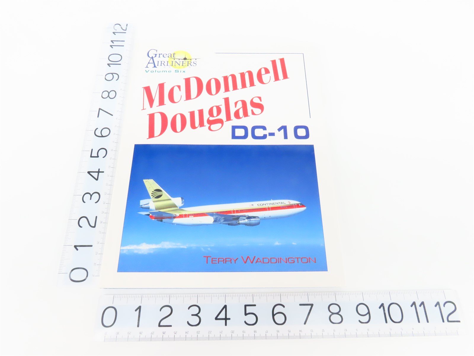 McDonnell Douglas DC-9 Great Airliners Series V 6 by Terry Waddington ©2000 HC