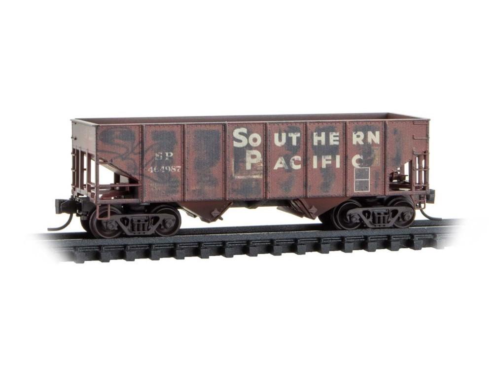 N Micro-Trains MTL 98305094 SP Southern Pacific 2-Bay Hoppers 2-Pack w/ Graffiti