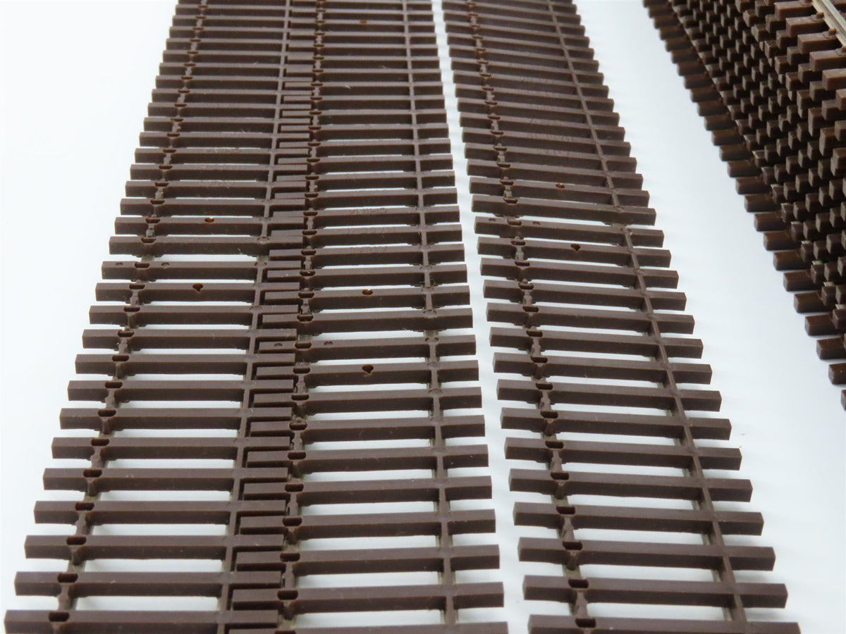LOT of 70+ HO Scale Atlas Code 83 Straight 36&quot; Flex Track Pieces