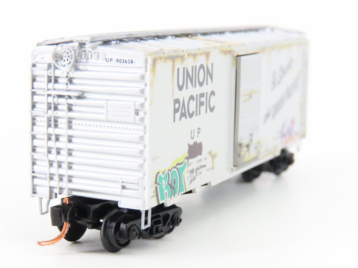 N Micro-Trains MTL 02044756 UP Union Pacific 40&#39; Box Car #903658 w/ Graffiti