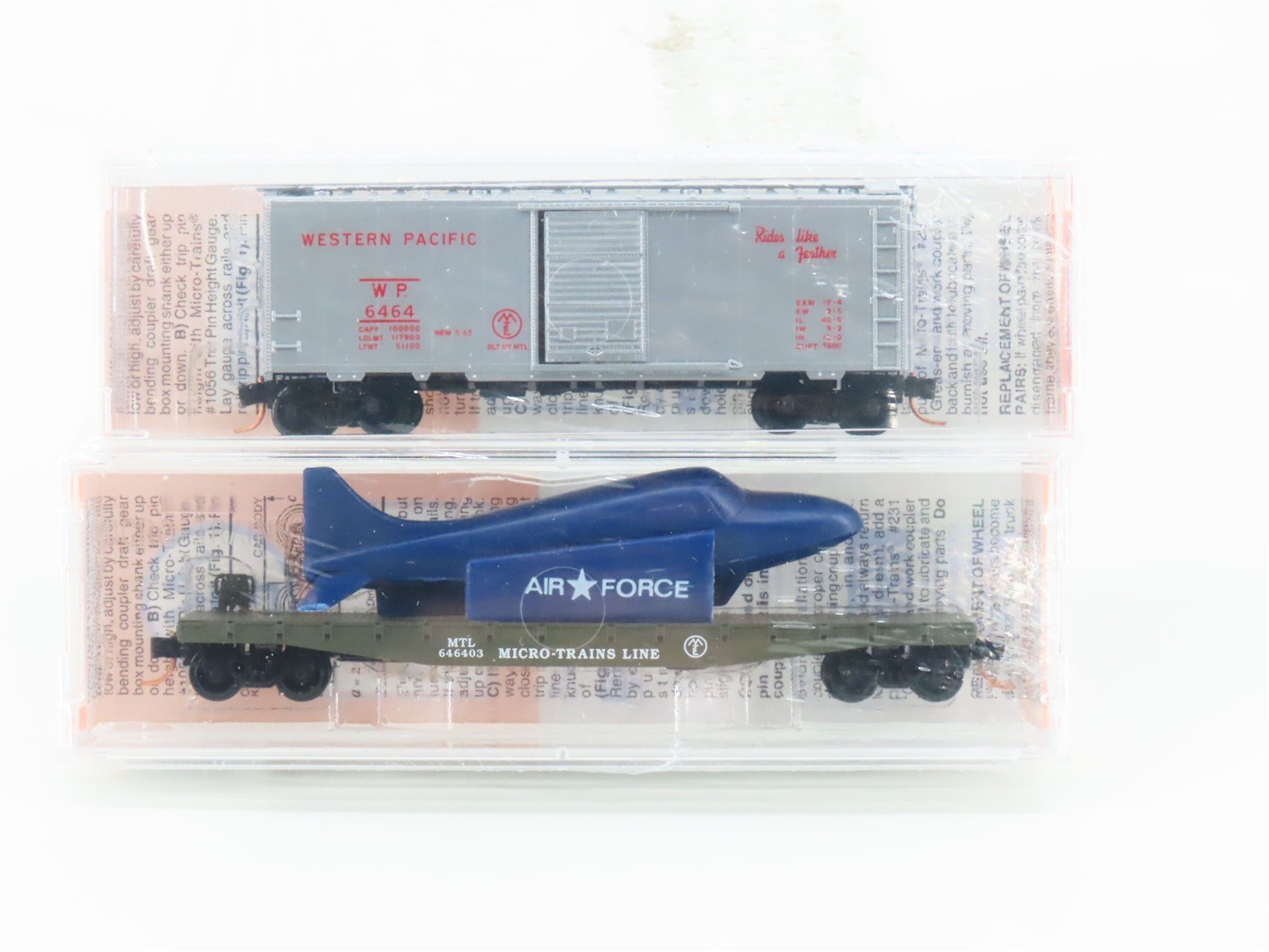 N Micro-Trains MTL NSC 04-02 6464 WP Box Car & Air Force Flat Car 2-Pack Sealed