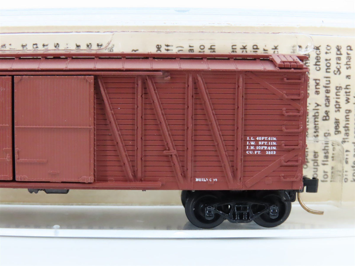 N Scale Kadee Micro-Trains MTL 29000 CN Canadian National Box Car #574696 Custom
