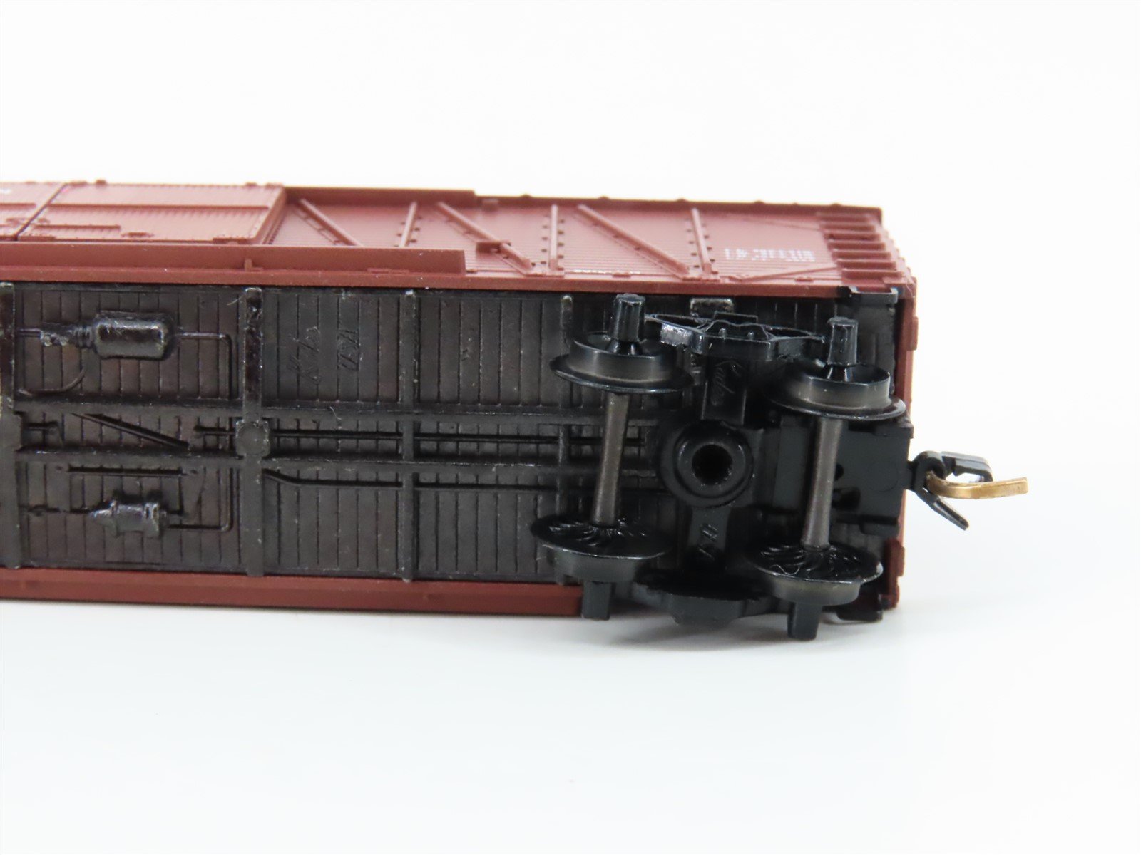 N Scale Kadee Micro-Trains MTL 29000 CN Canadian National Box Car #574696 Custom