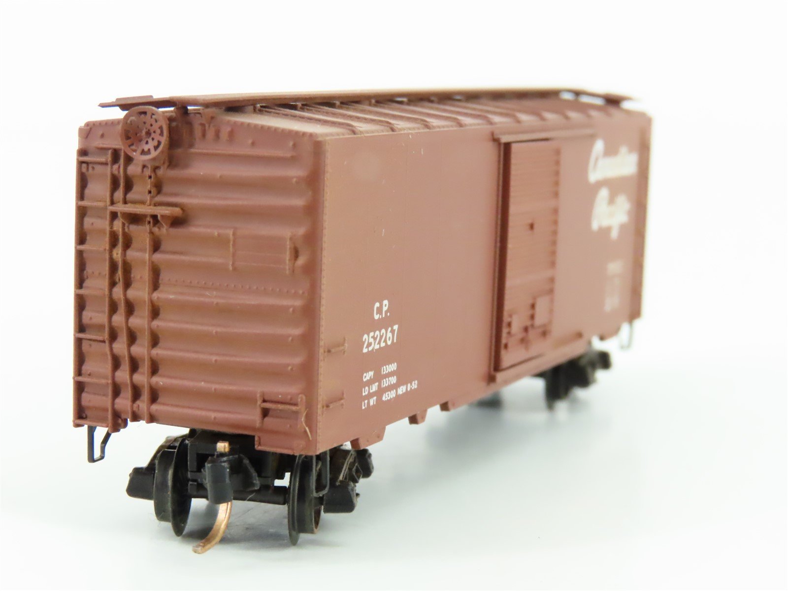 N Scale Kadee Micro-Trains MTL CP Canadian Pacific Single Door Box Car #252267