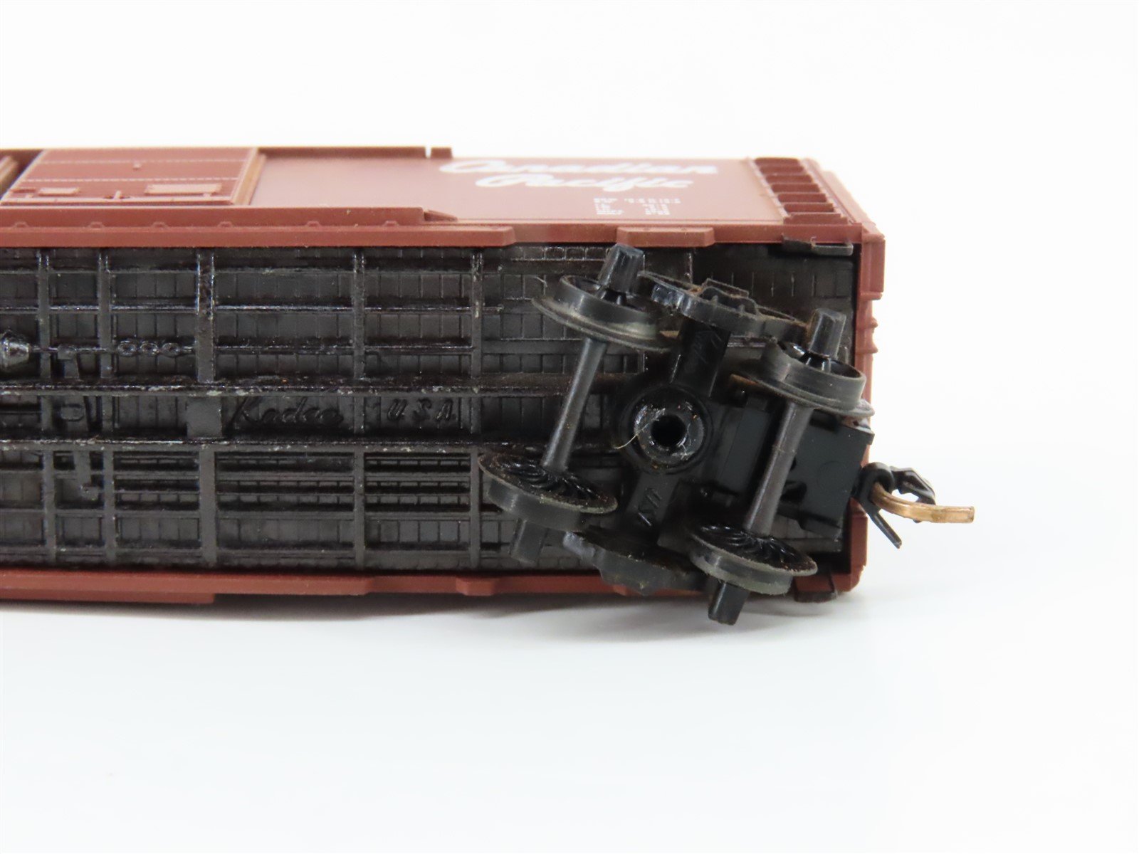 N Scale Kadee Micro-Trains MTL CP Canadian Pacific Single Door Box Car #252267