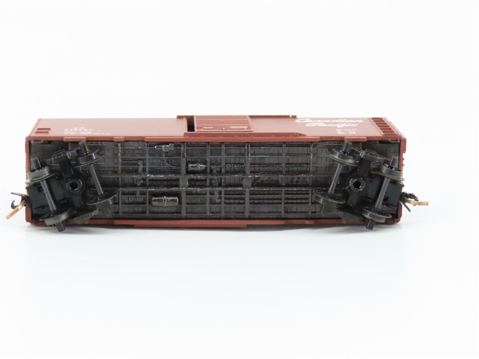 N Scale Kadee Micro-Trains MTL CP Canadian Pacific Single Door Box Car #252267