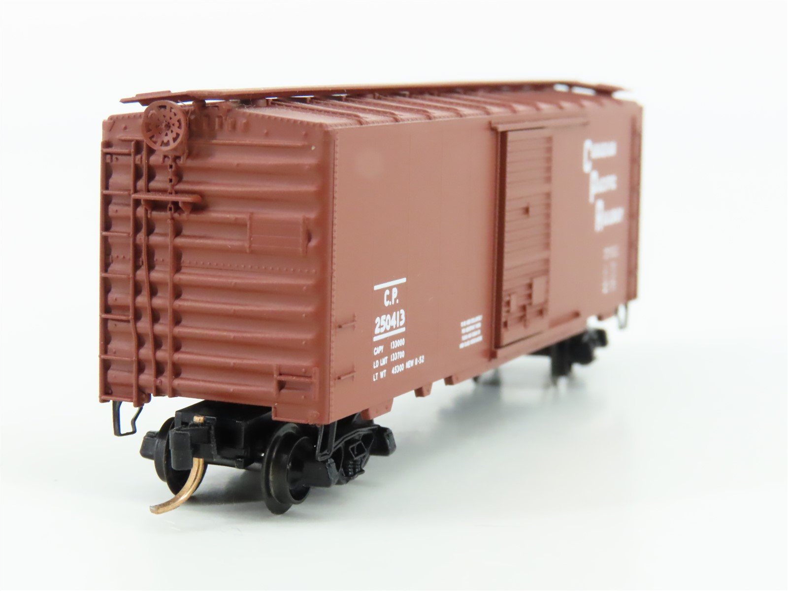 N Scale Kadee Micro-Trains MTL CP Canadian Pacific Single Door Box Car #250413