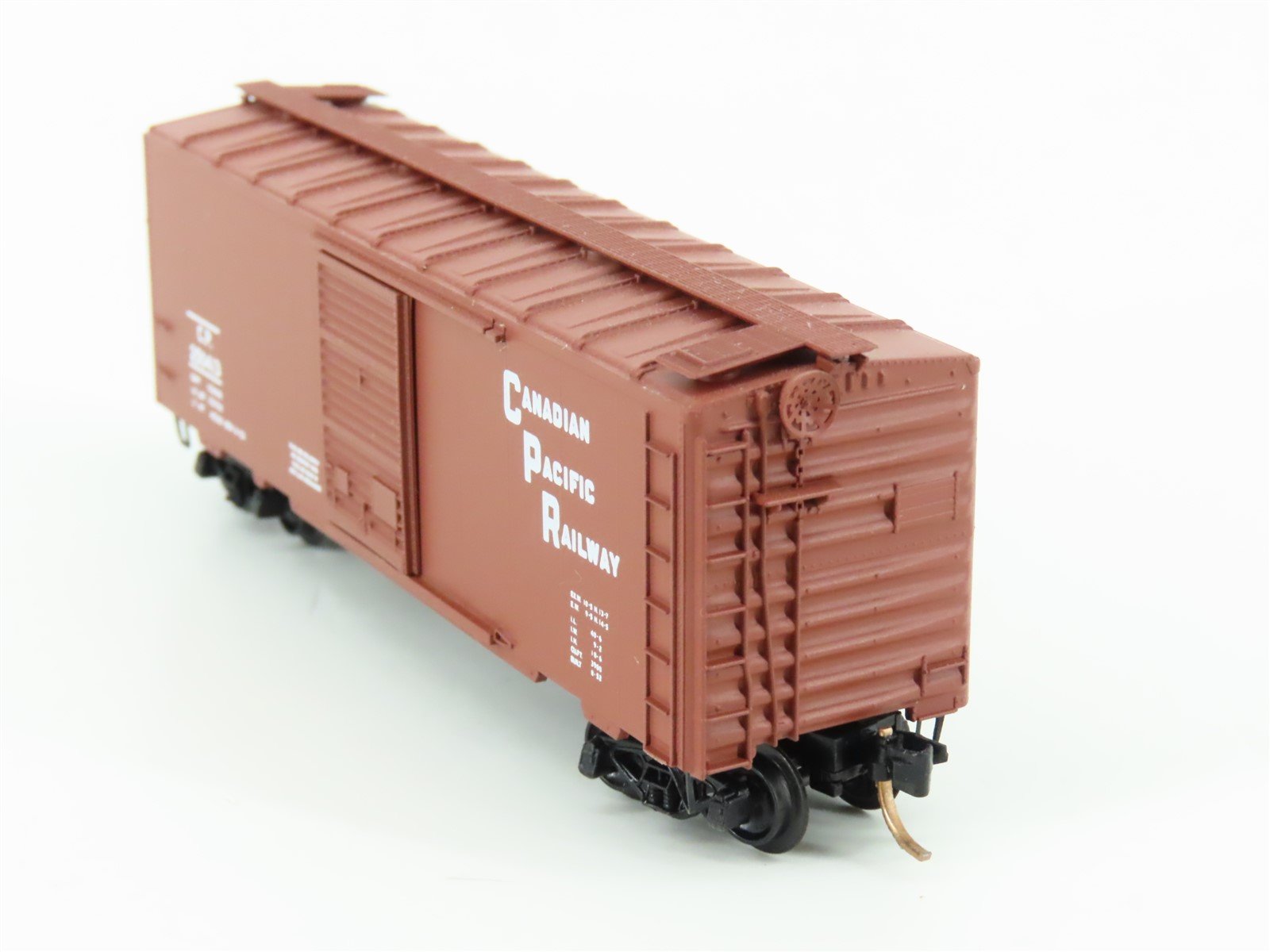 N Scale Kadee Micro-Trains MTL CP Canadian Pacific Single Door Box Car #250413