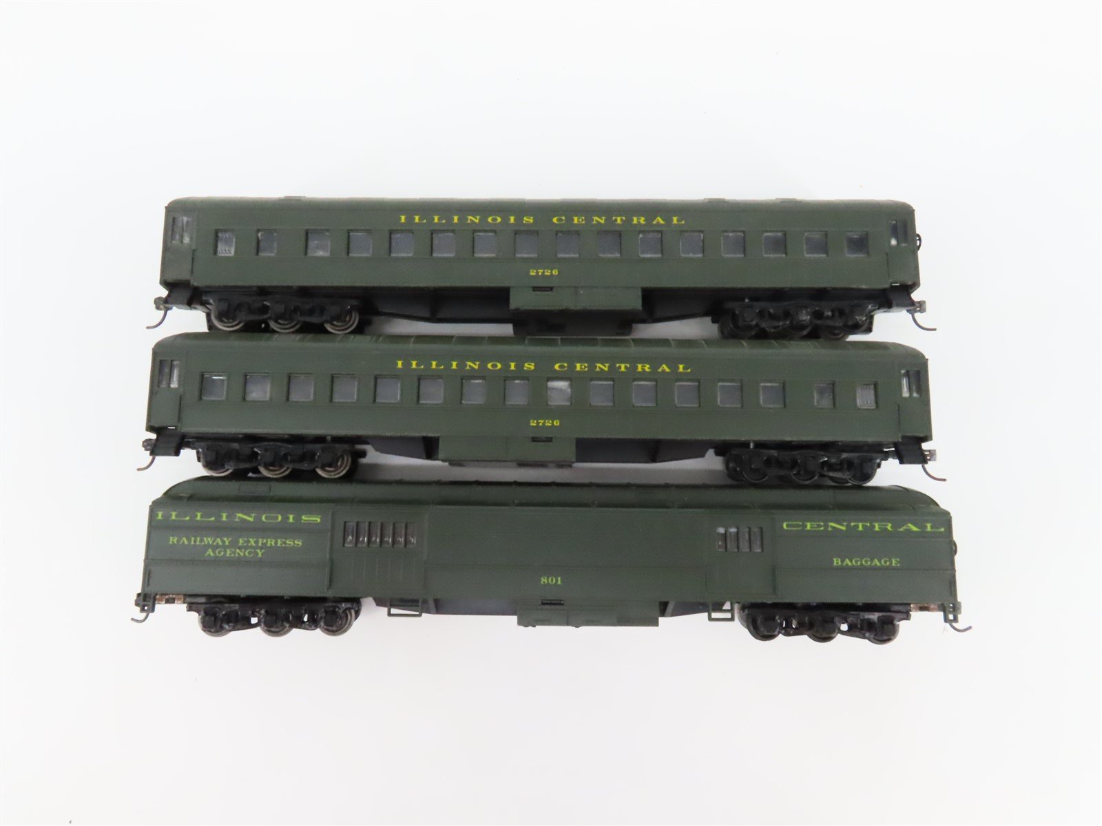 LOT of 3 HO Scale Athearn IC Illinois Central Baggage/Coach Passenger Cars