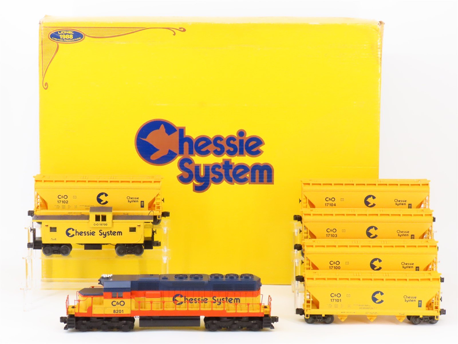 O Gauge 3-Rail Lionel 6-11705 Limited Chessie System Diesel Freight Set