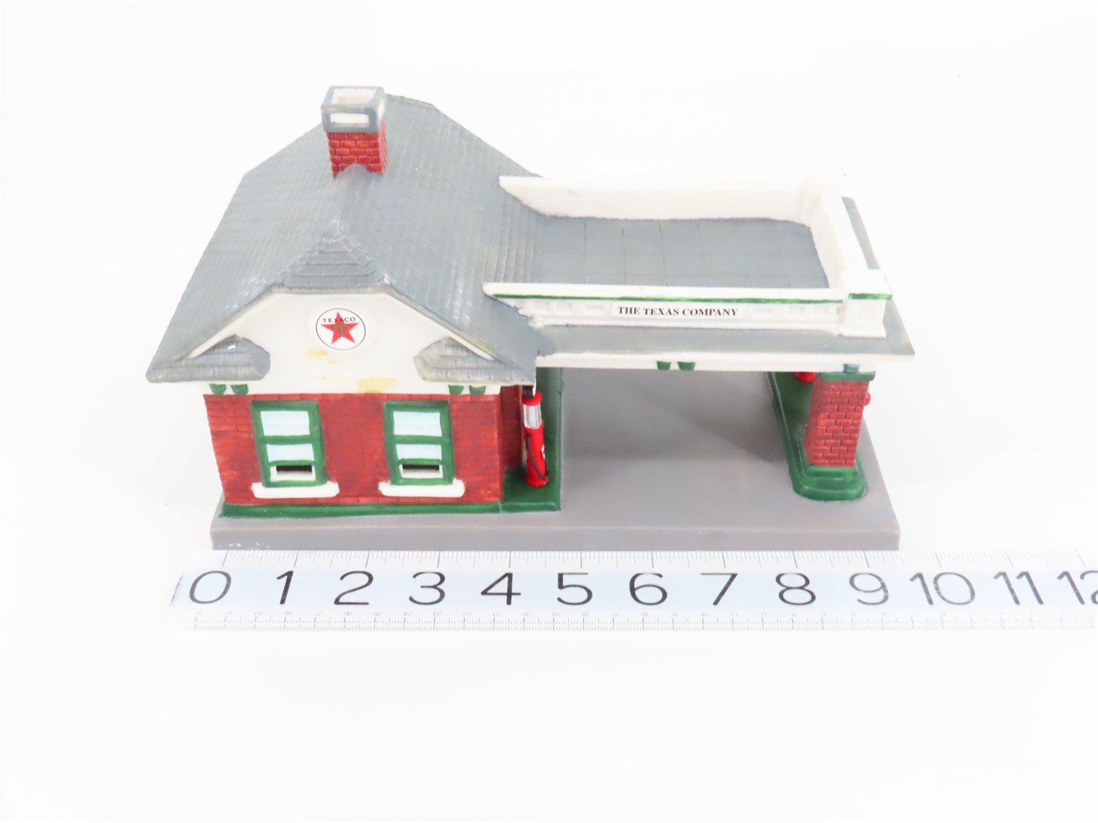 Racing Champions 09492T Texaco 1997 Porcelain Service Station #15 Dallas, Texas