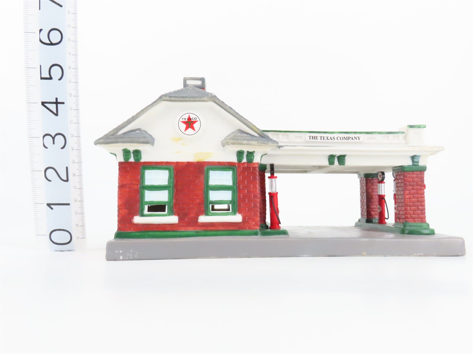 Racing Champions 09492T Texaco 1997 Porcelain Service Station #15 Dallas, Texas