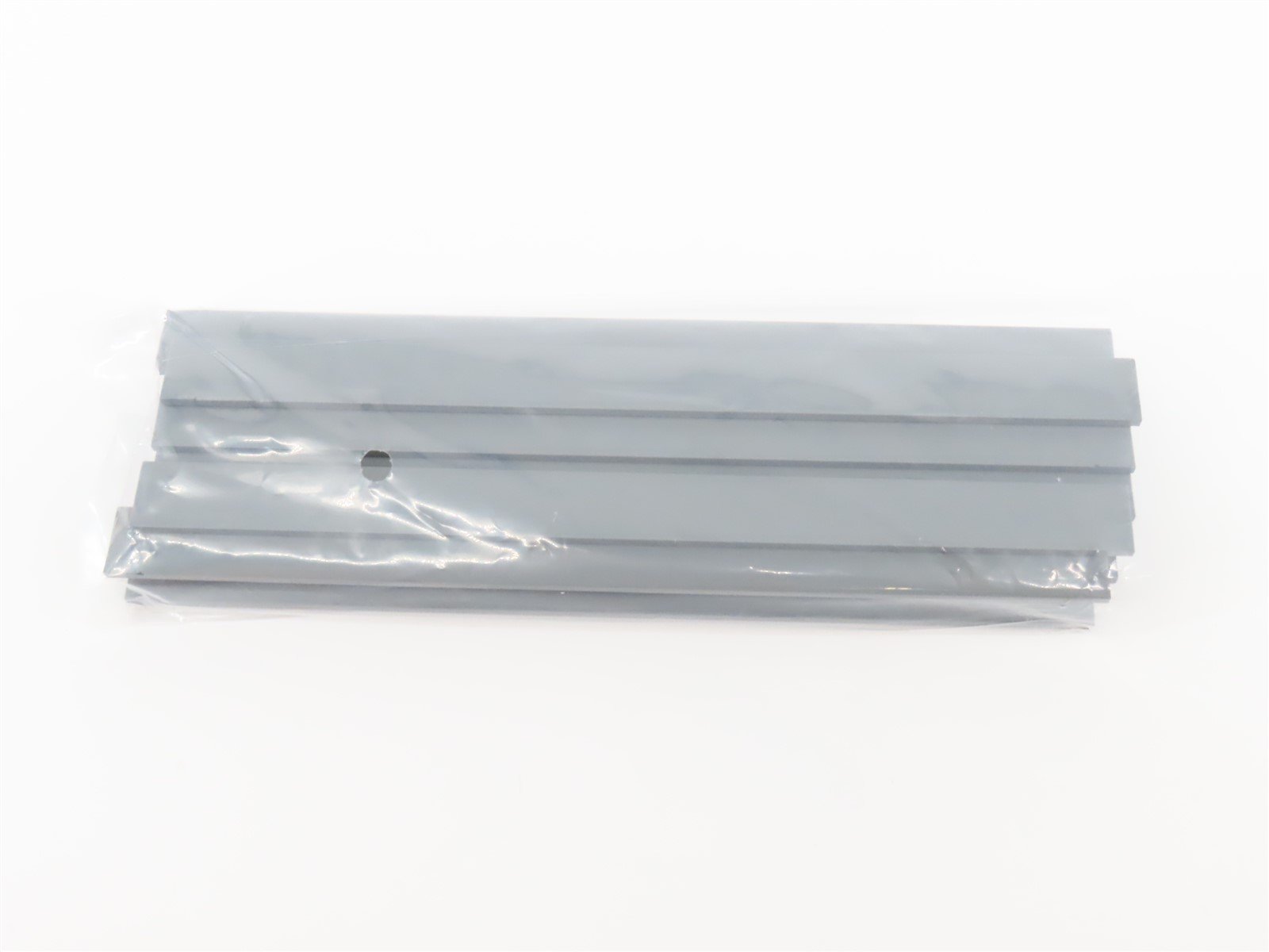 O Gauge 3-Rail Lionel 2143022 N&W Norfolk & Western Flat Car w/ Stakes #32919