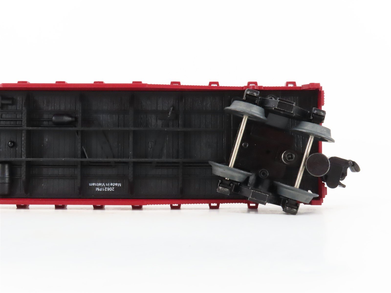 O Gauge 3-Rail Lionel 2143012 ATSF Santa Fe Flat Car w/ Stakes & I Beams #90411