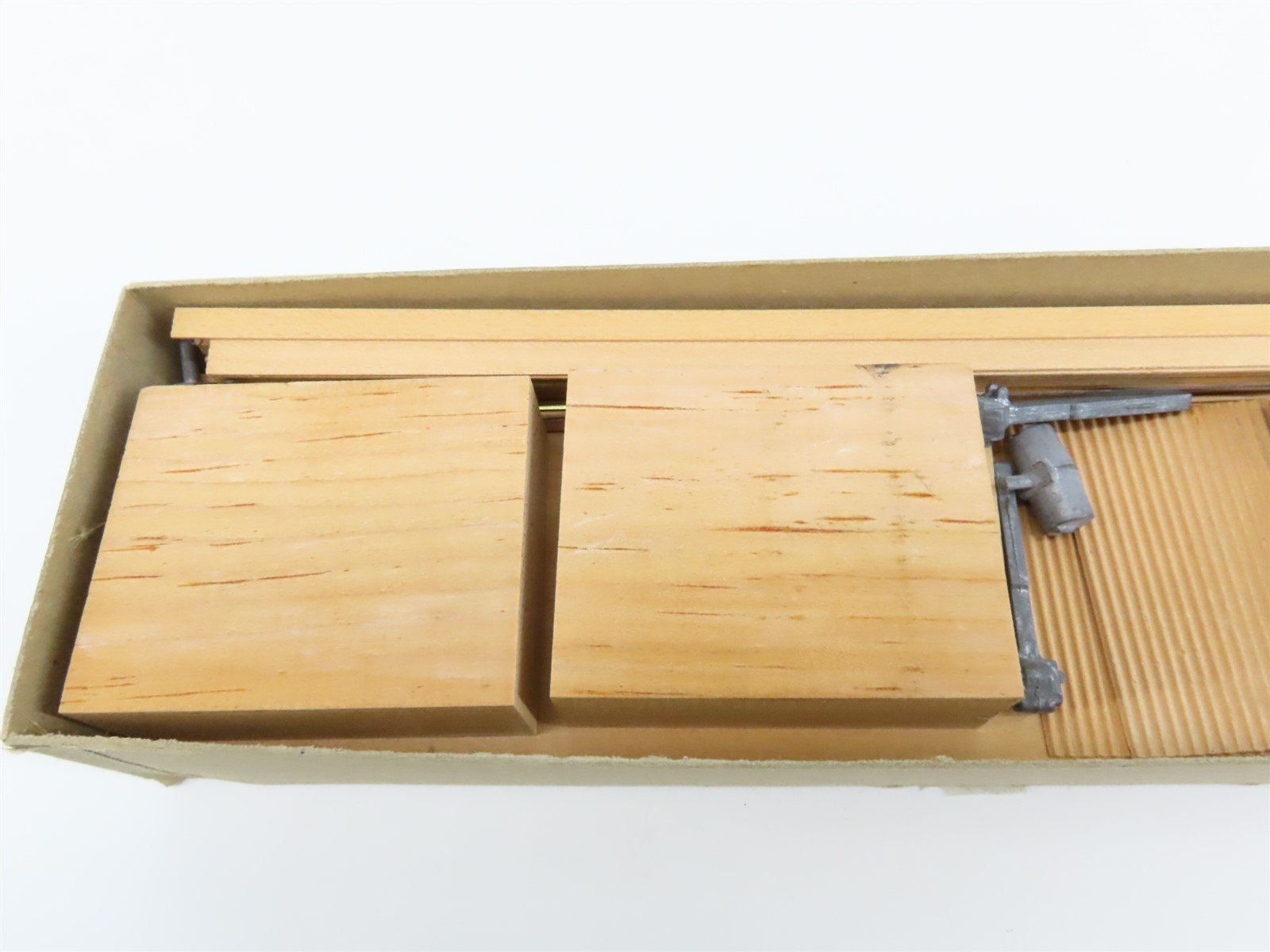 O Scale Lykens Valley LVM Craftsman Kit Undecorated CB&Q 40' Hi-Cube Box Car