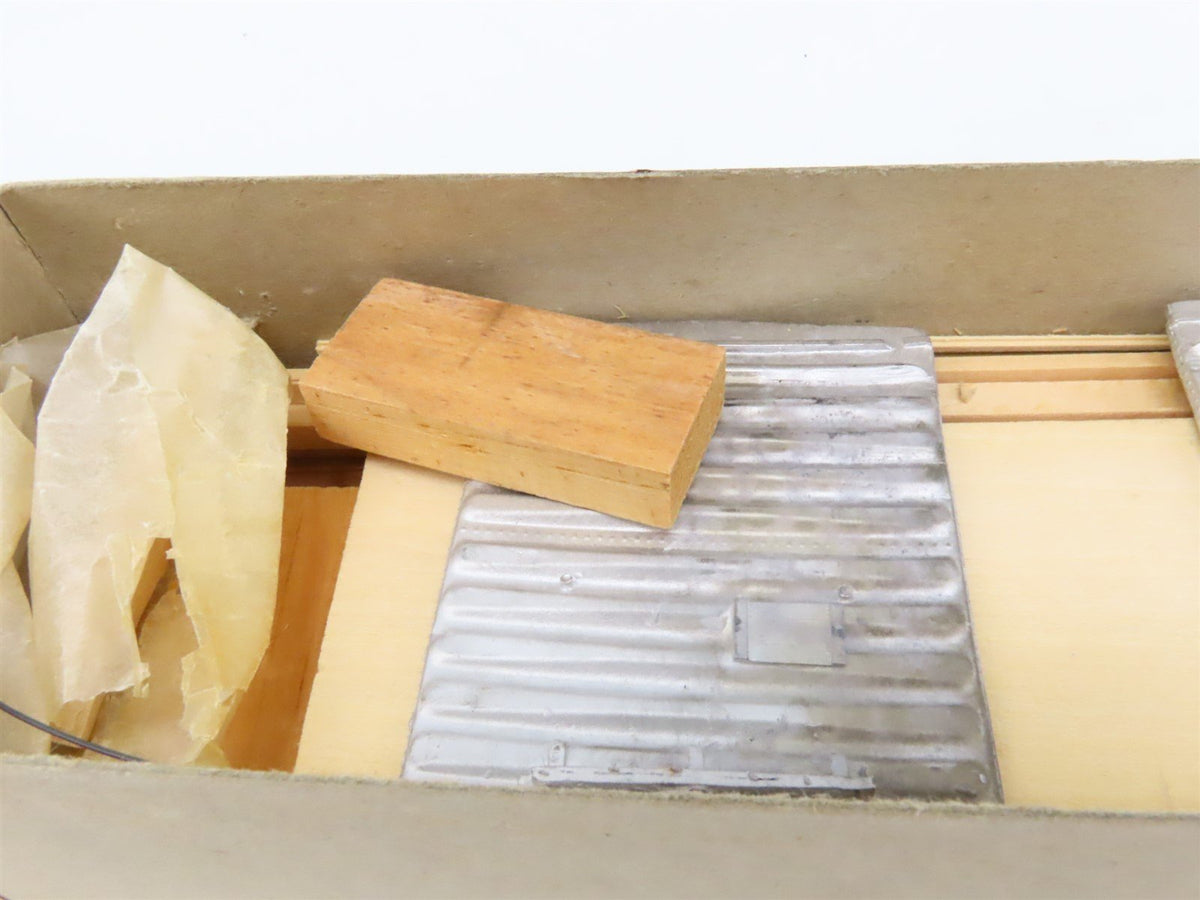 O Scale Lykens Valley LVM Craftsman Kit Undecorated 63&#39; Mech Reefer