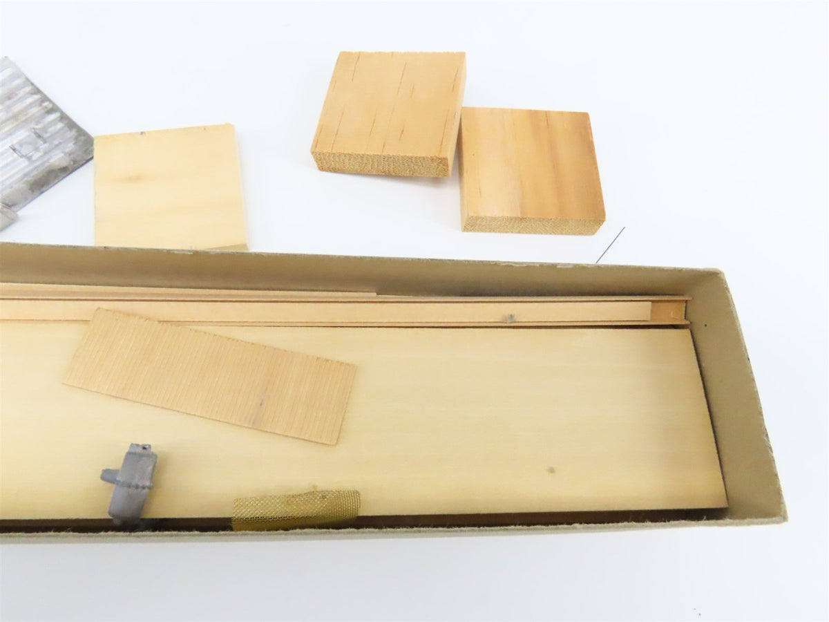 O Scale Lykens Valley LVM Craftsman Kit Undecorated 63&#39; Mech Reefer