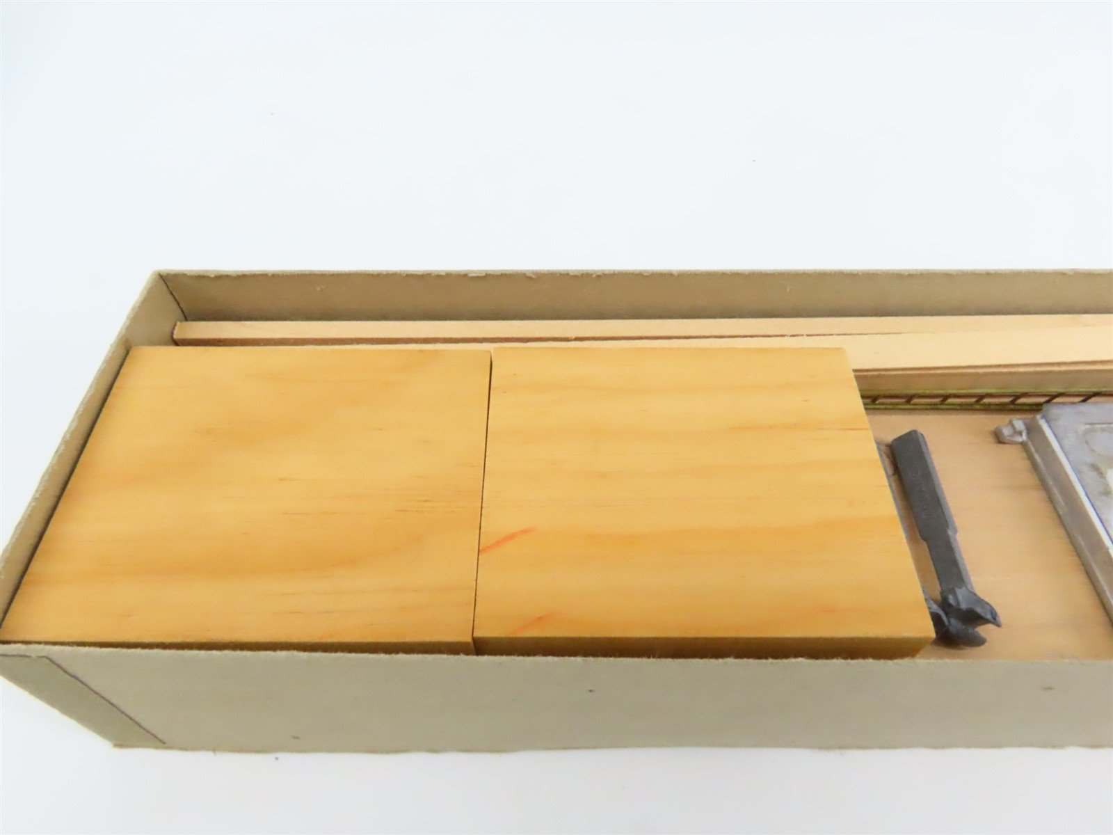 O Scale Lykens Valley LVM Craftsman Kit Undecorated SSW 40' Hi-Cube Box Car