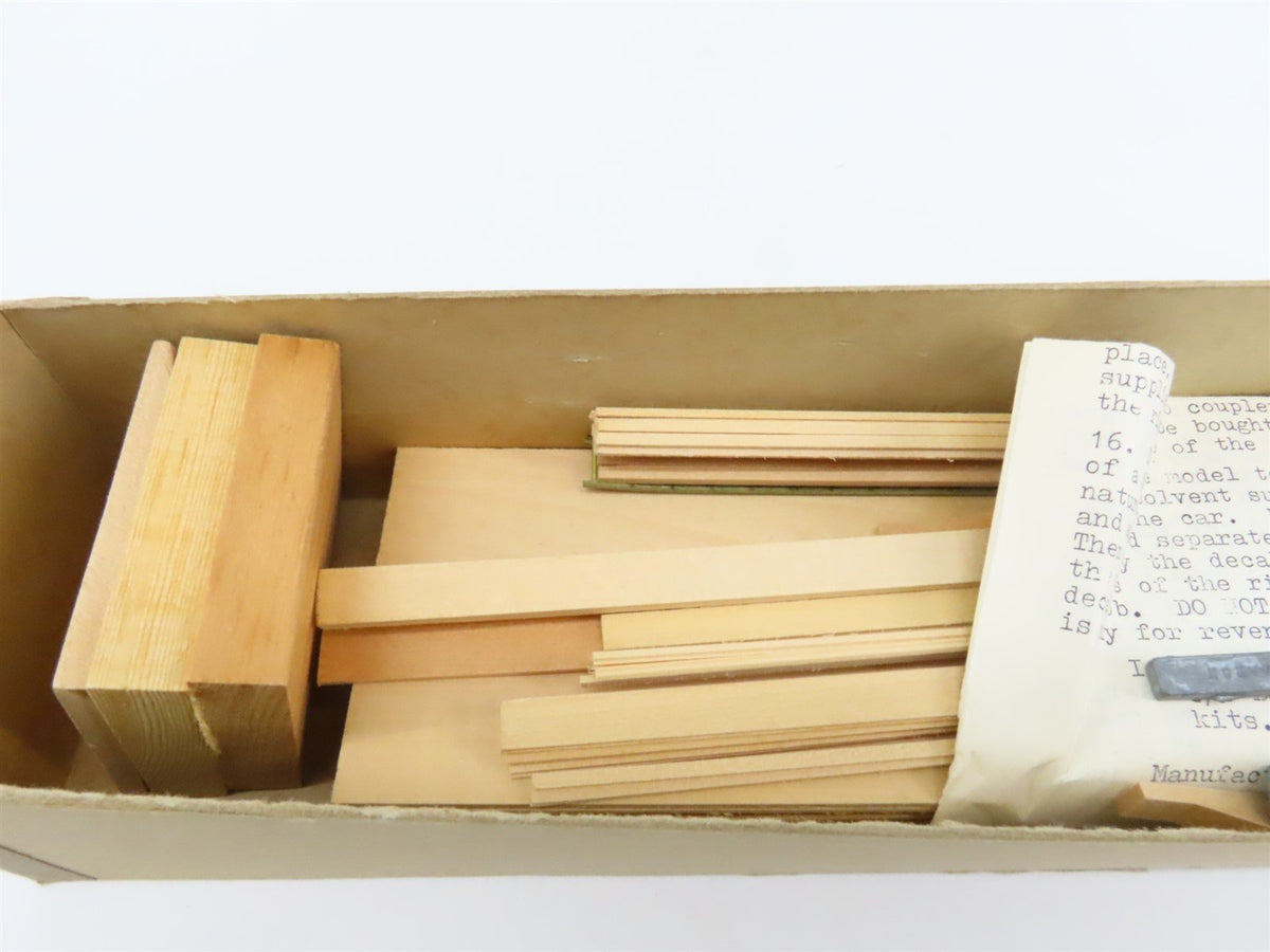 O Scale Lykens Valley LVM Craftsman Kit Undecorated B&amp;O 50&#39; Waffle-Side Box Car